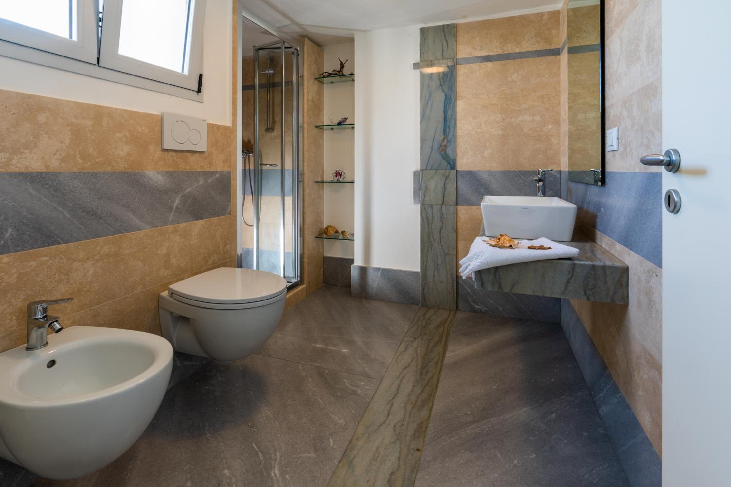 La Maison Blue a 100 mt dal mare - holiday2pet,com -