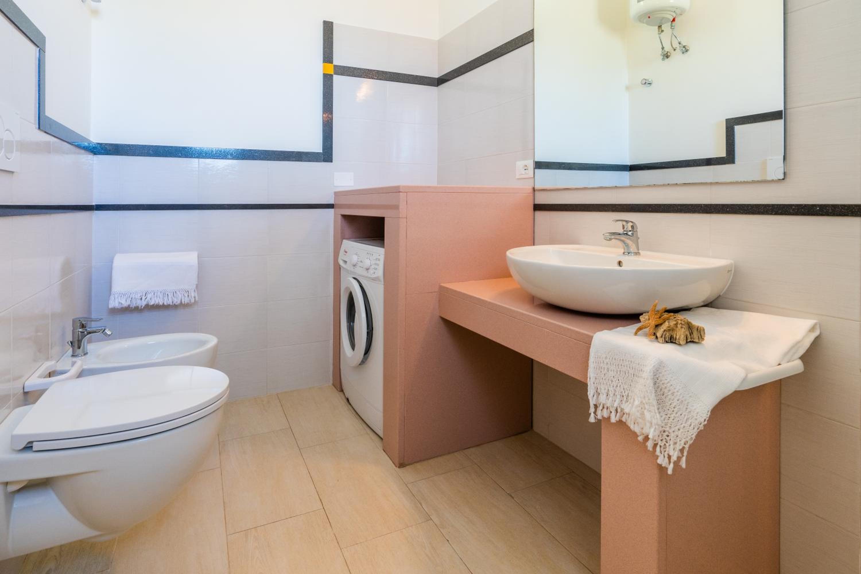 La Maison Blue con giardino pet friendly photo 3