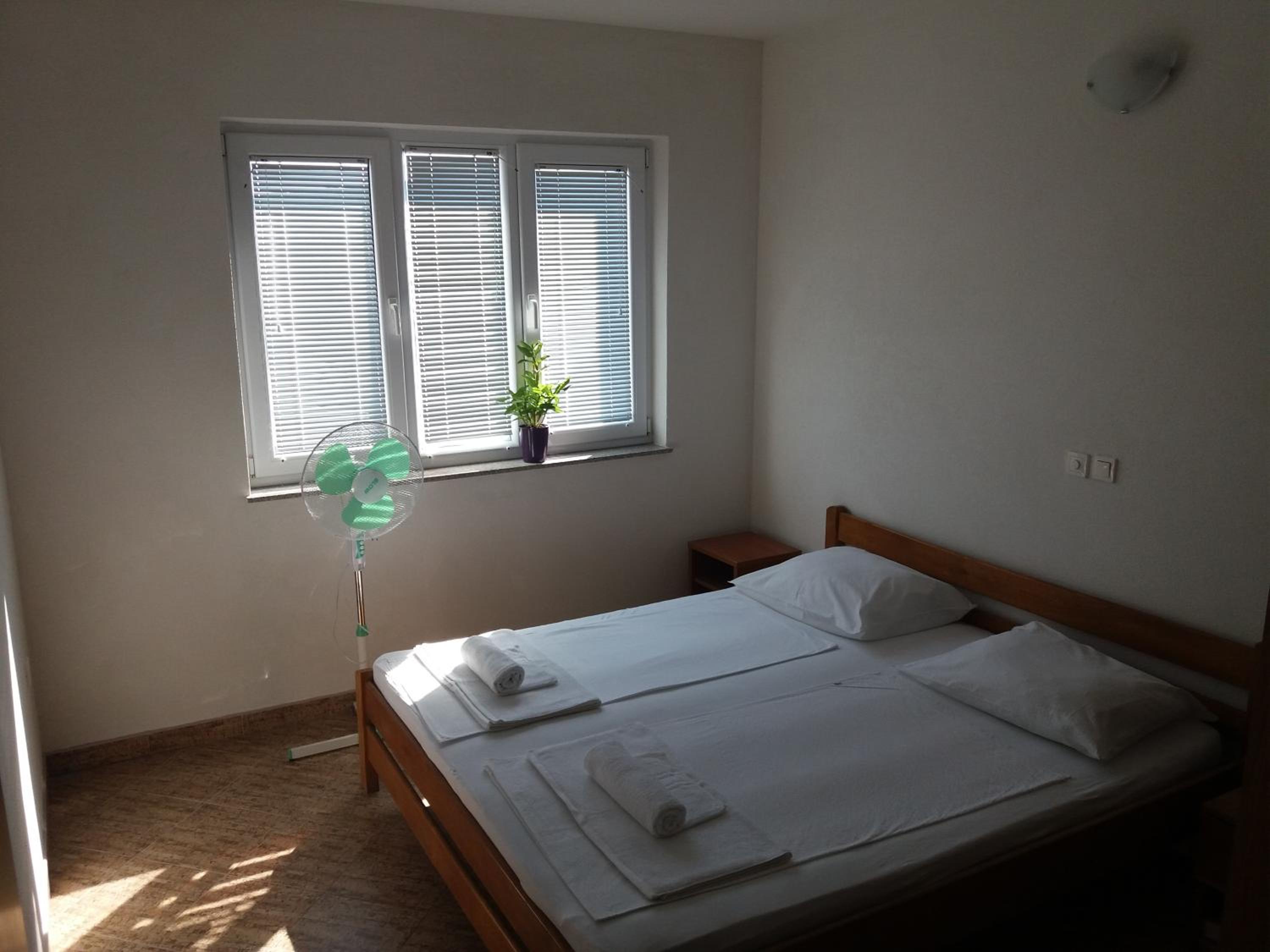 4 Bedroom Apartment in Tisno (8+4)