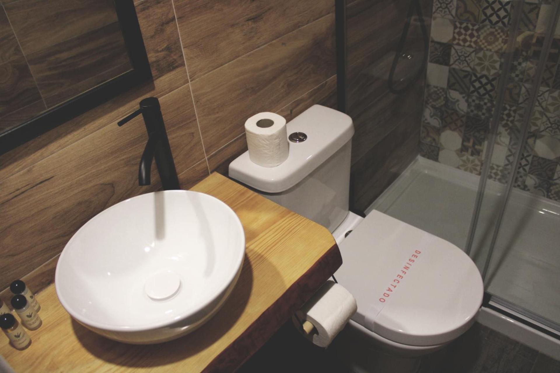 Casa Do Campo en Peniche — bathroom