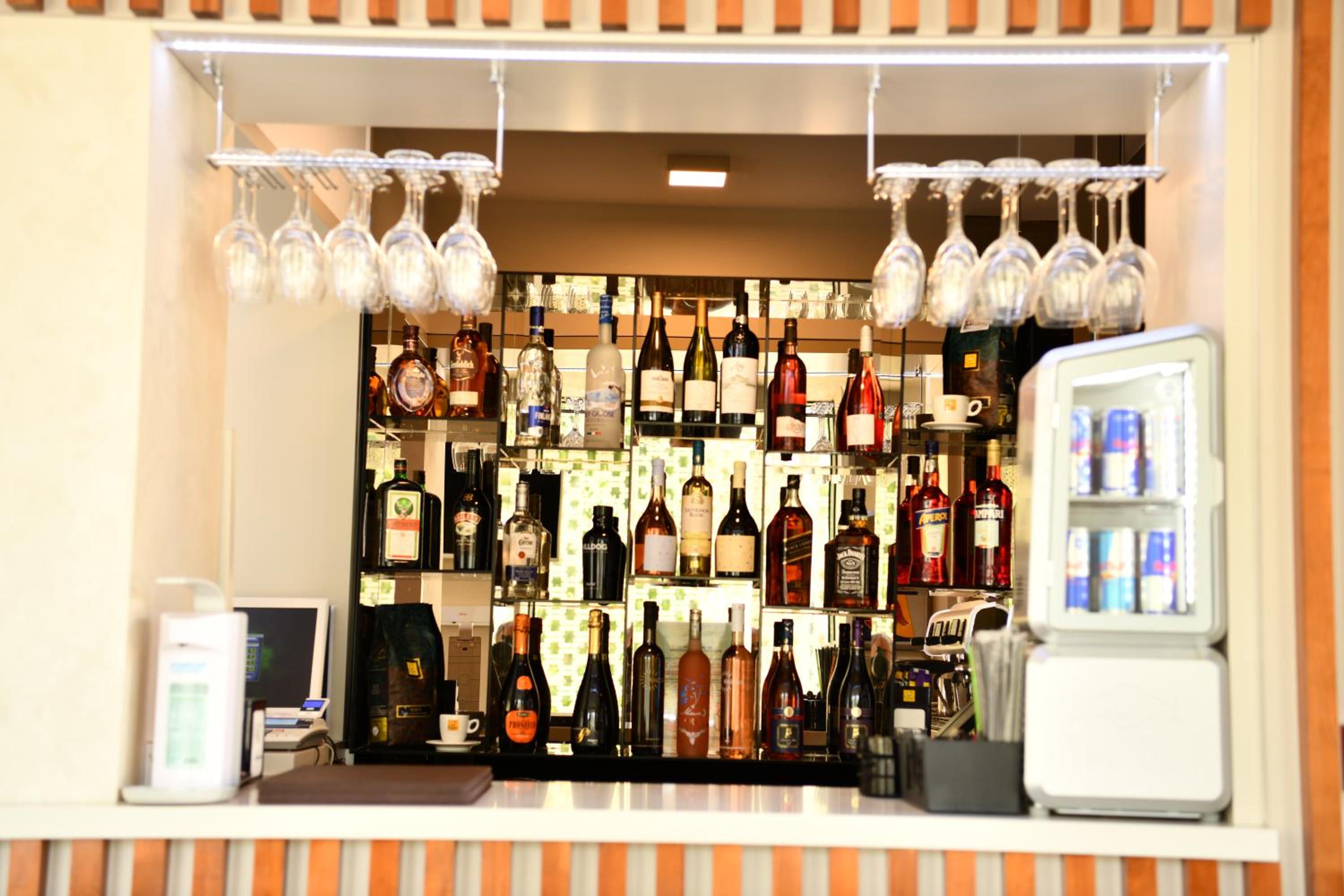 bar