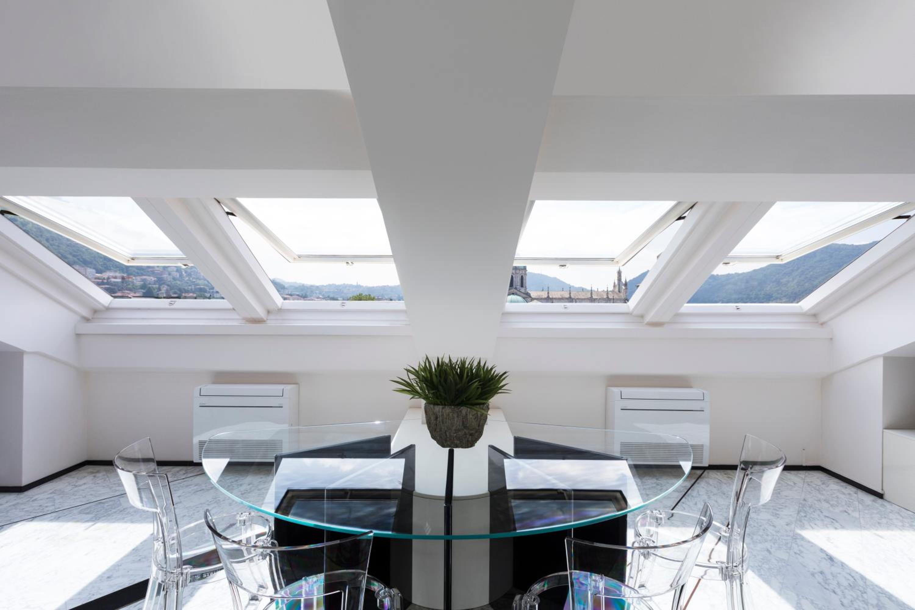 R Cedro House