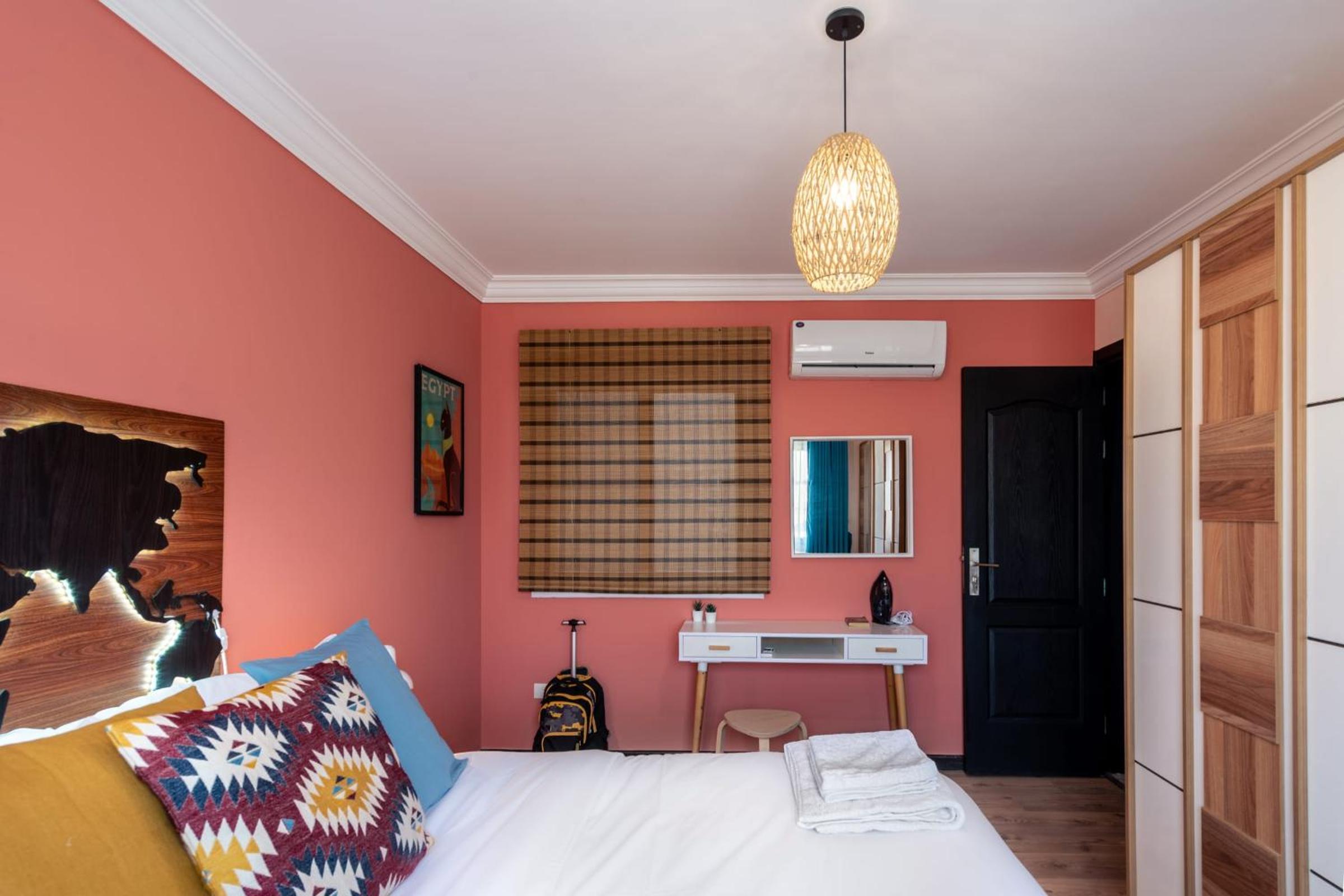 The 2BDR Compelling Condo 5 min to CAI Airport