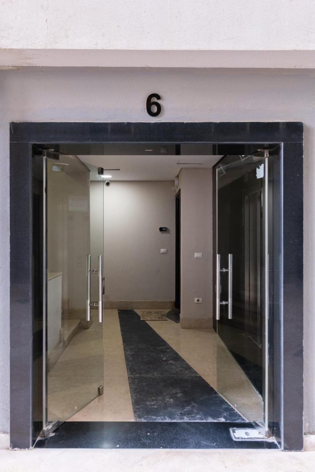 The 2BDR Compelling Condo 5 min to CAI Airport