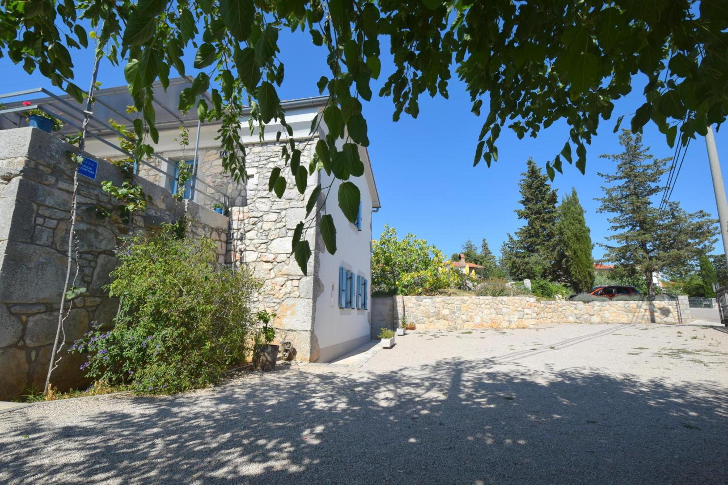 Apartments Depope view 5