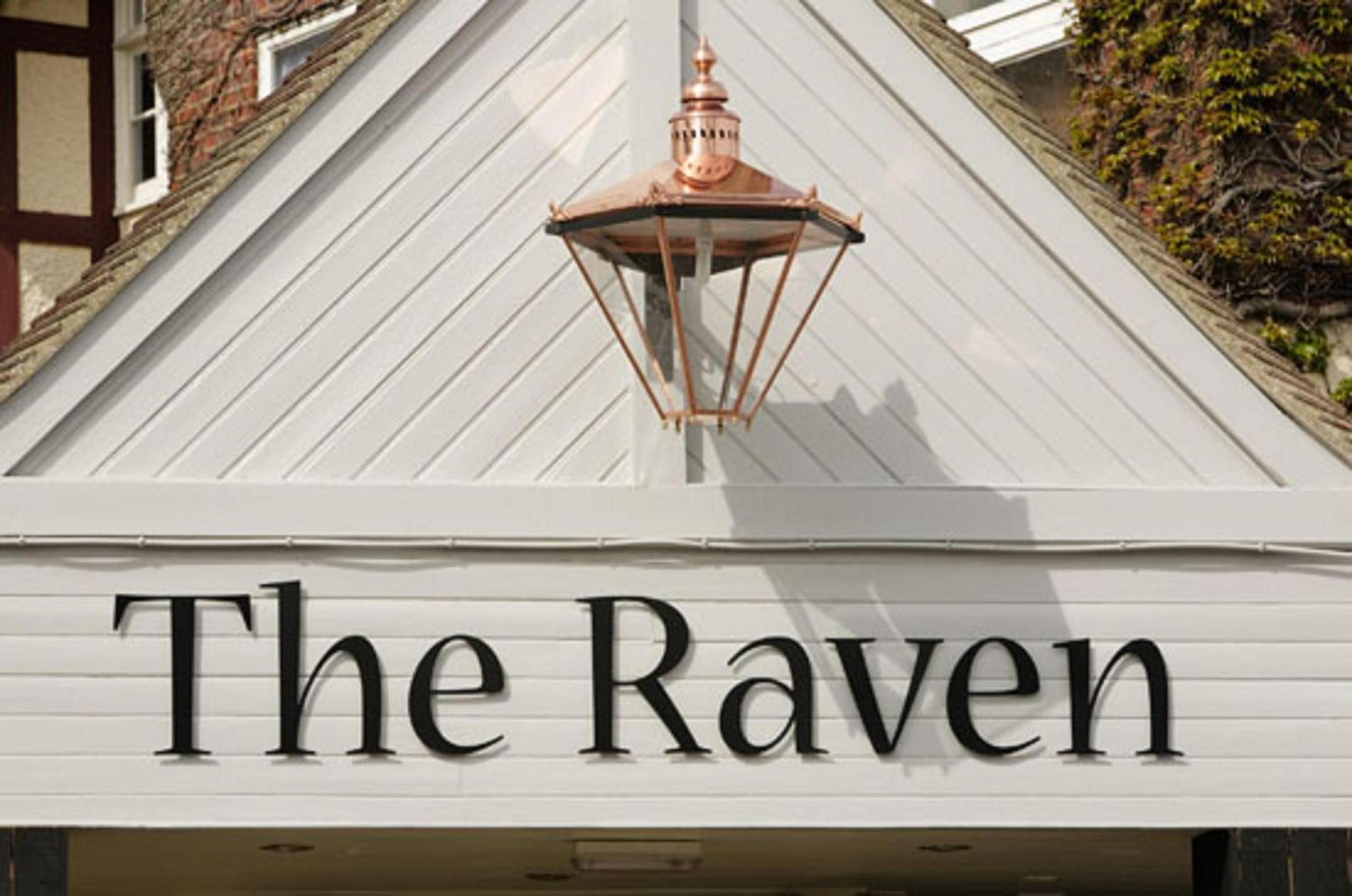 Hook Vacations - Raven Hotel by Greene King Inns - Property Image 3