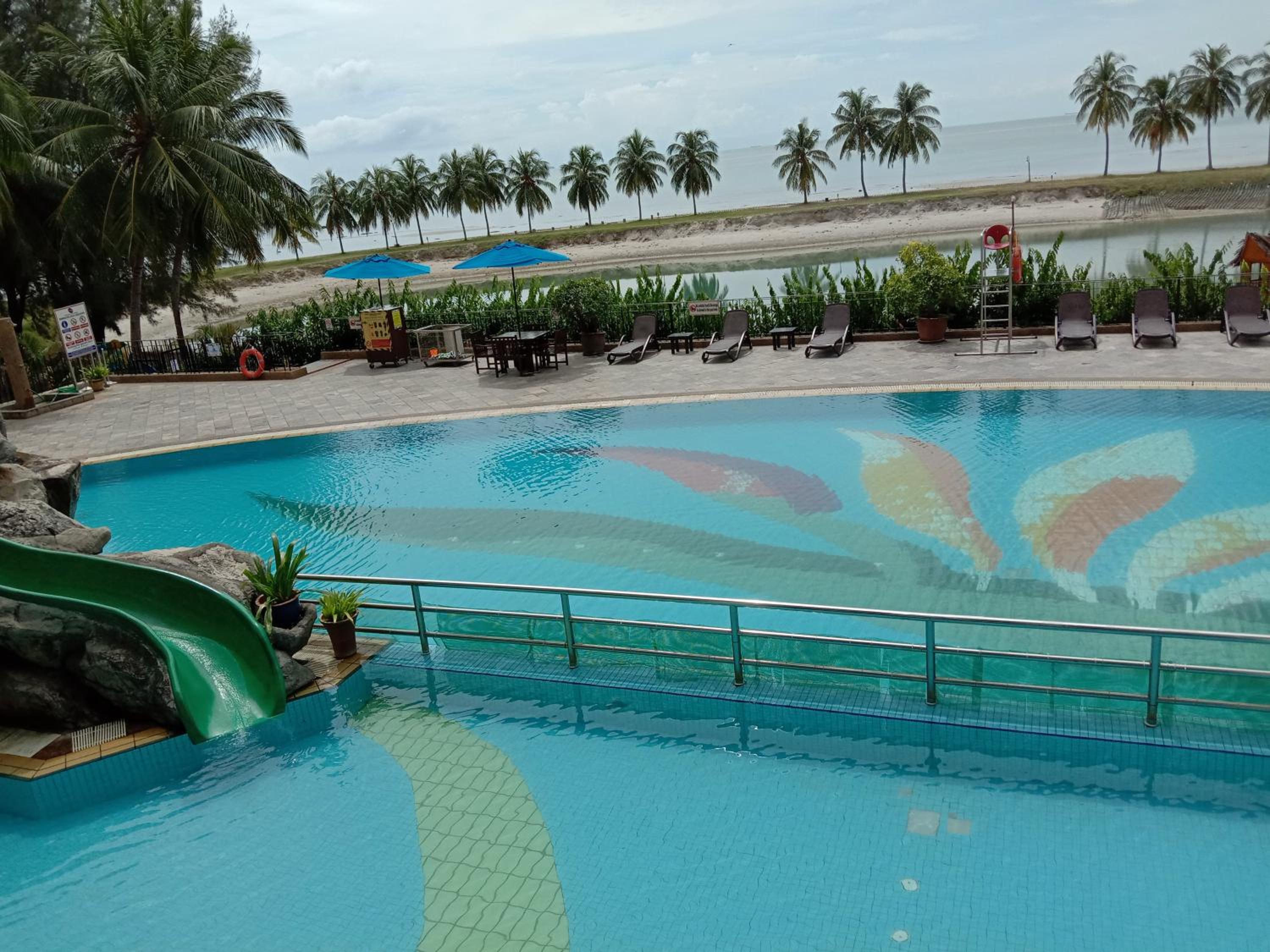 Paradise Lagoon apartment photo 6