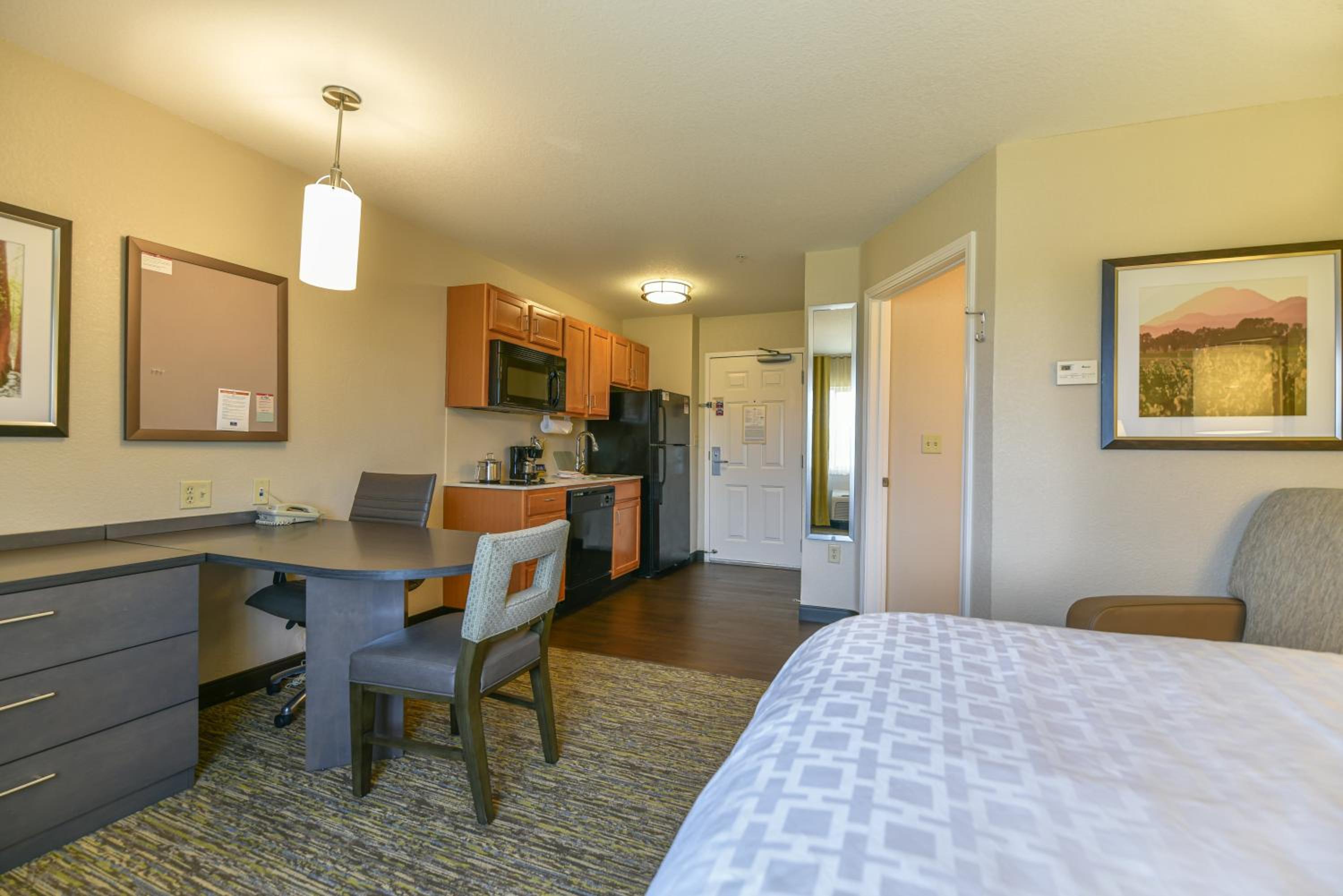 Medford Vacations - Candlewood Suites Medford, an IHG Hotel - Property Image 2