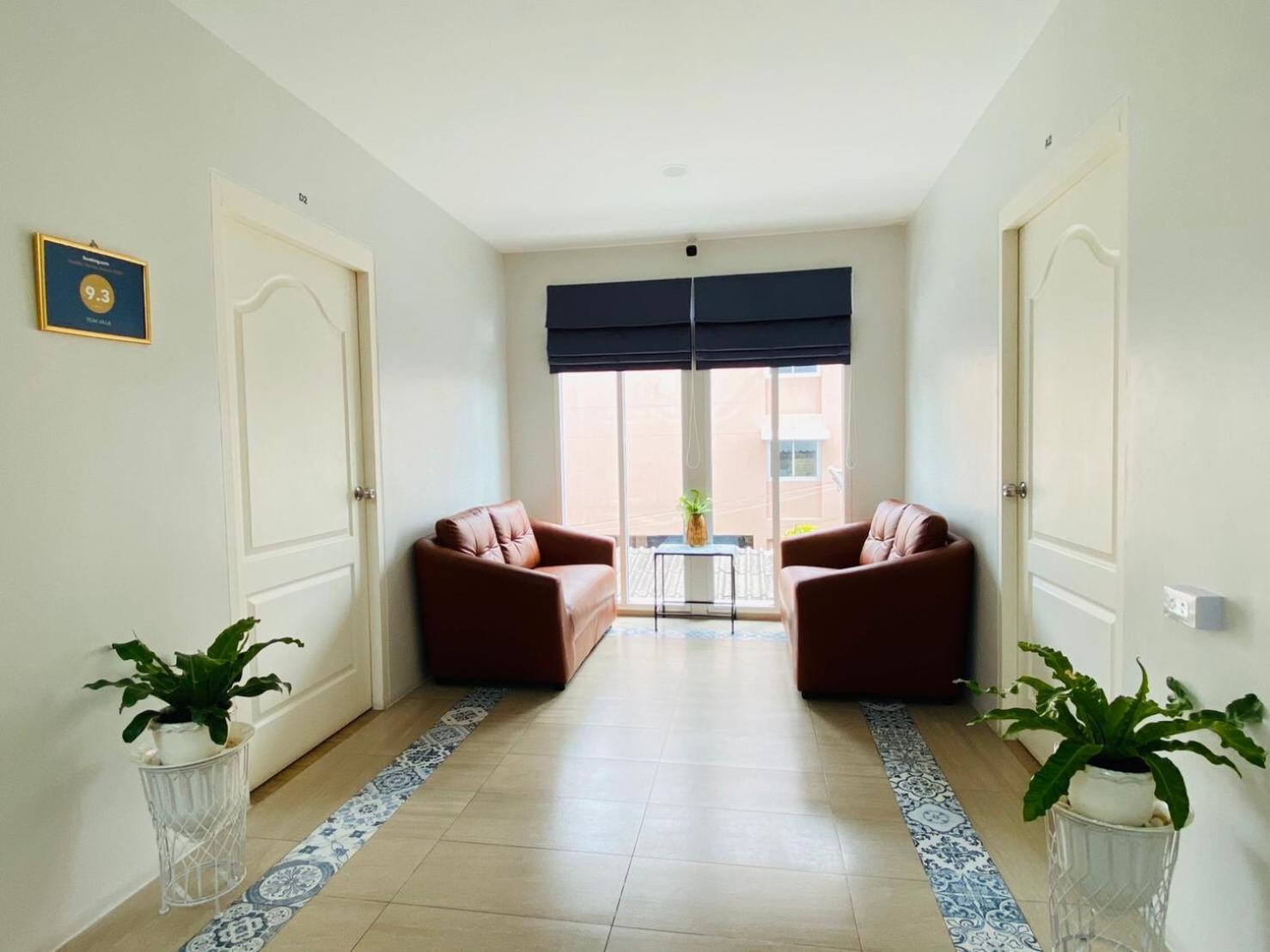 TEAK VILLA
