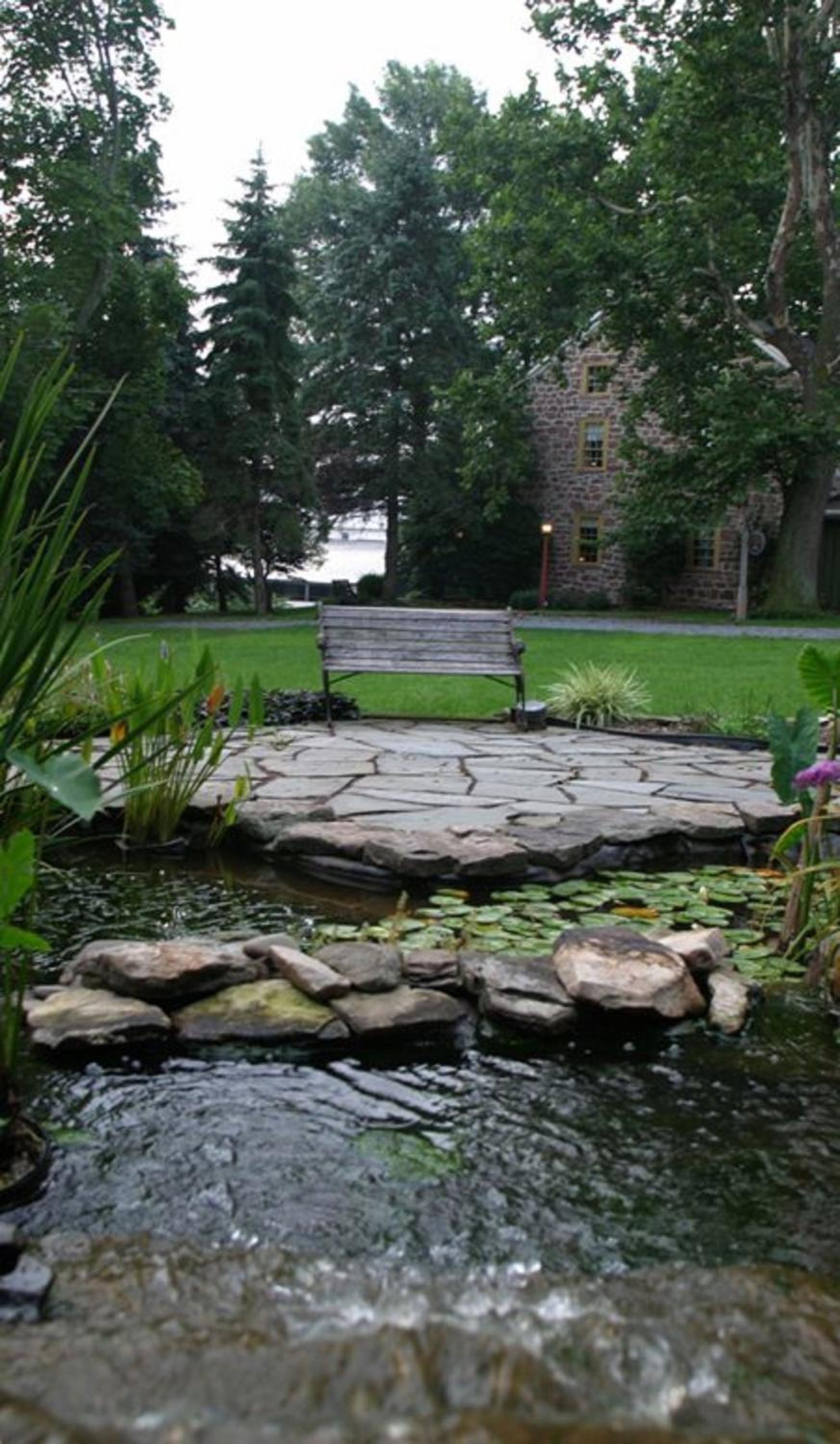 Brownstone Colonial Inn view 3
