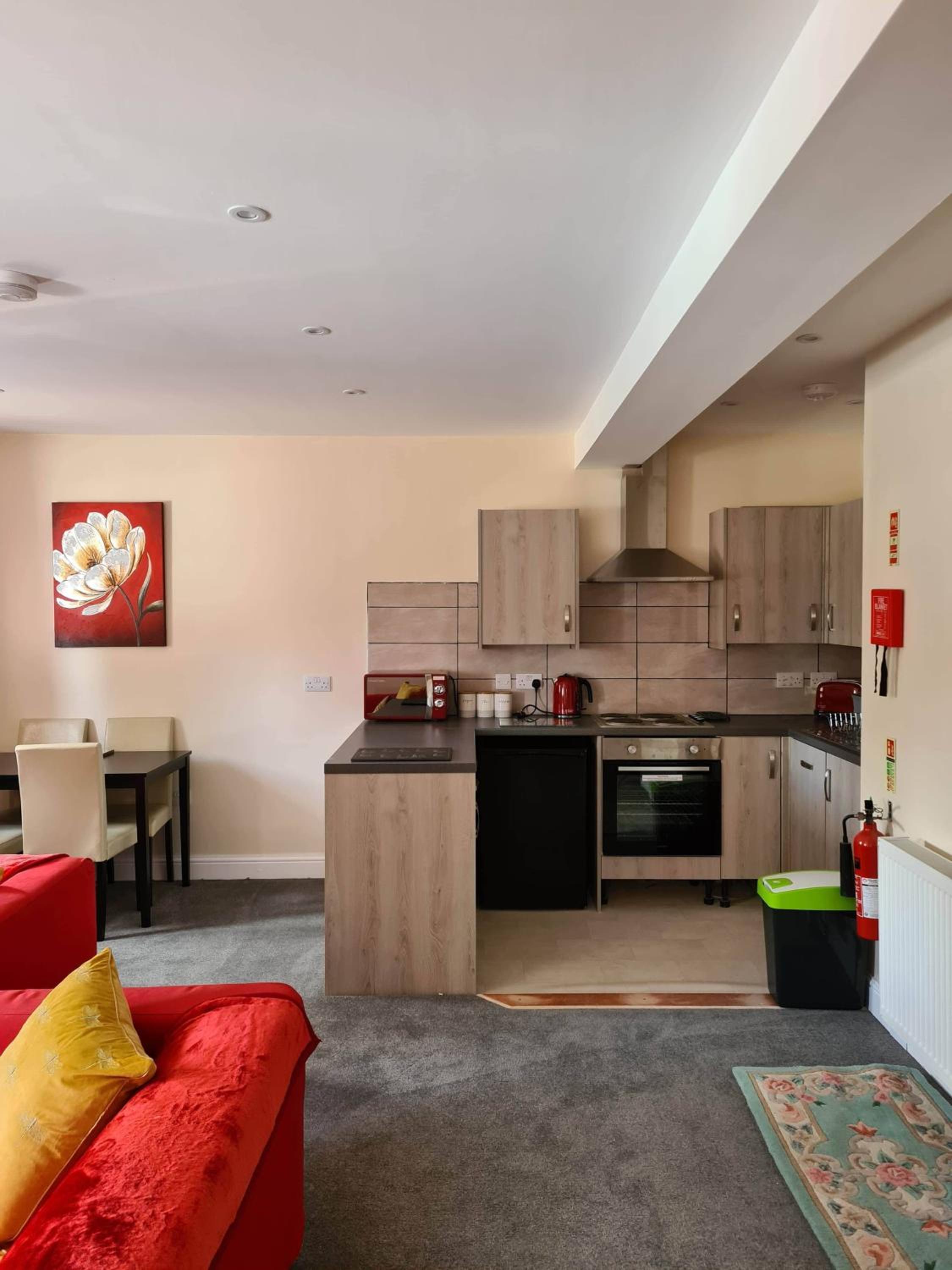 3 Wood Yard Cottages, Red Mayes Farm view 2