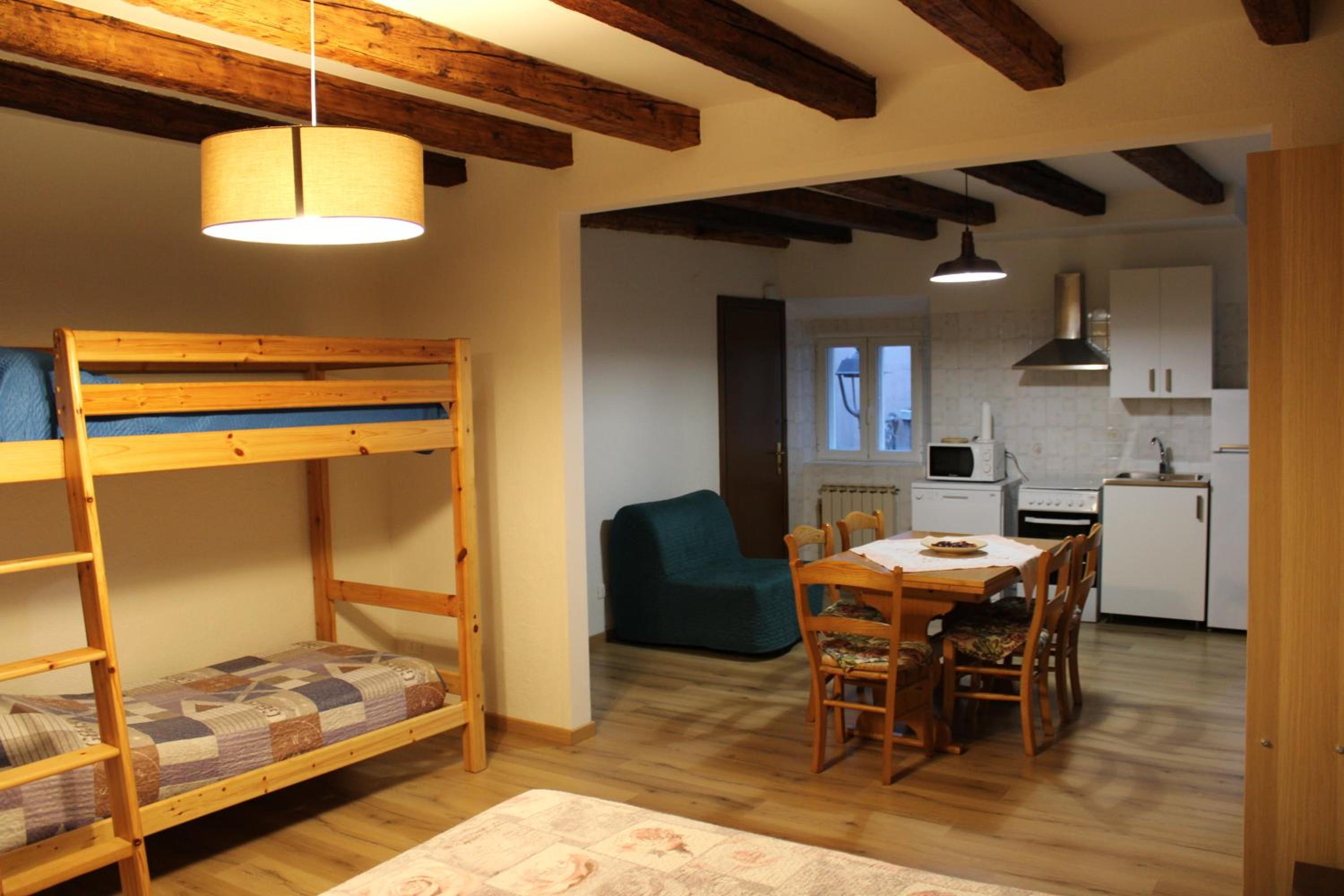 Casa Cisa en Muggia — kitchen