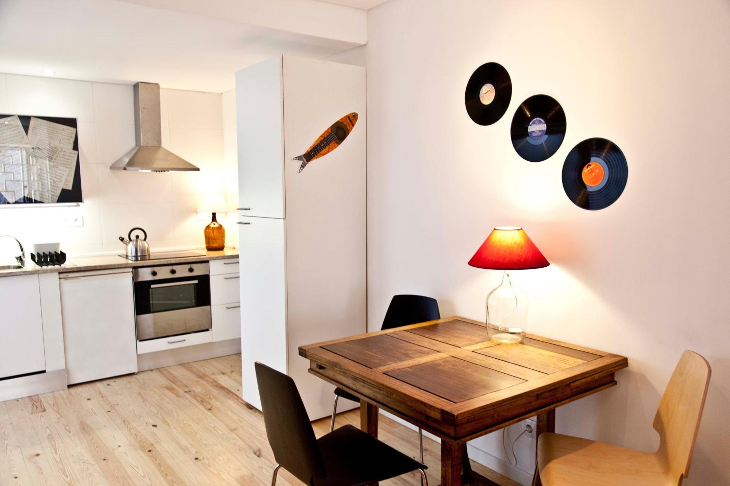 Your Home in Mouraria Castle and Music view 4