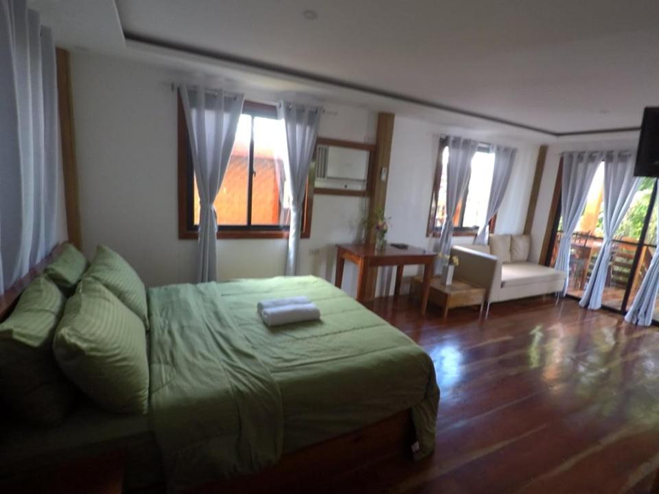Photo 14