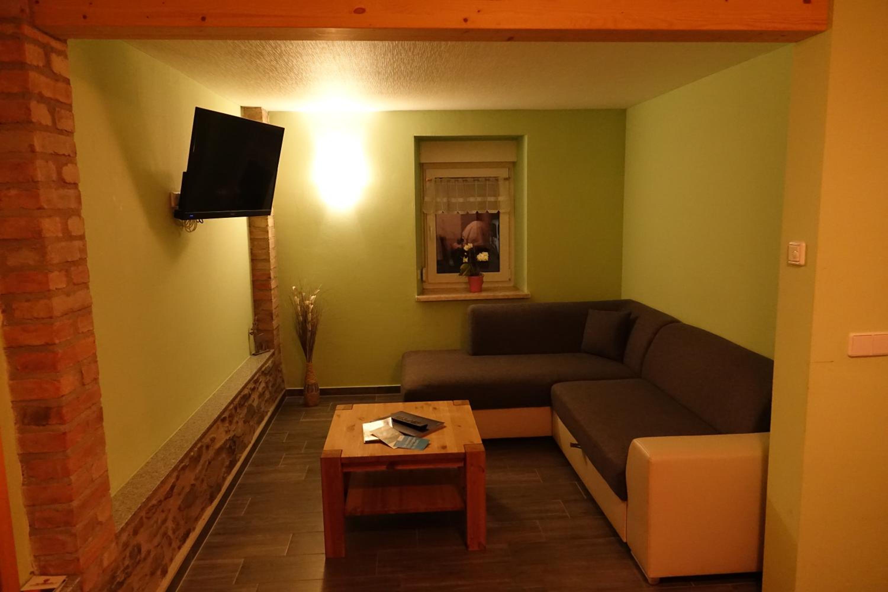 Photo 42