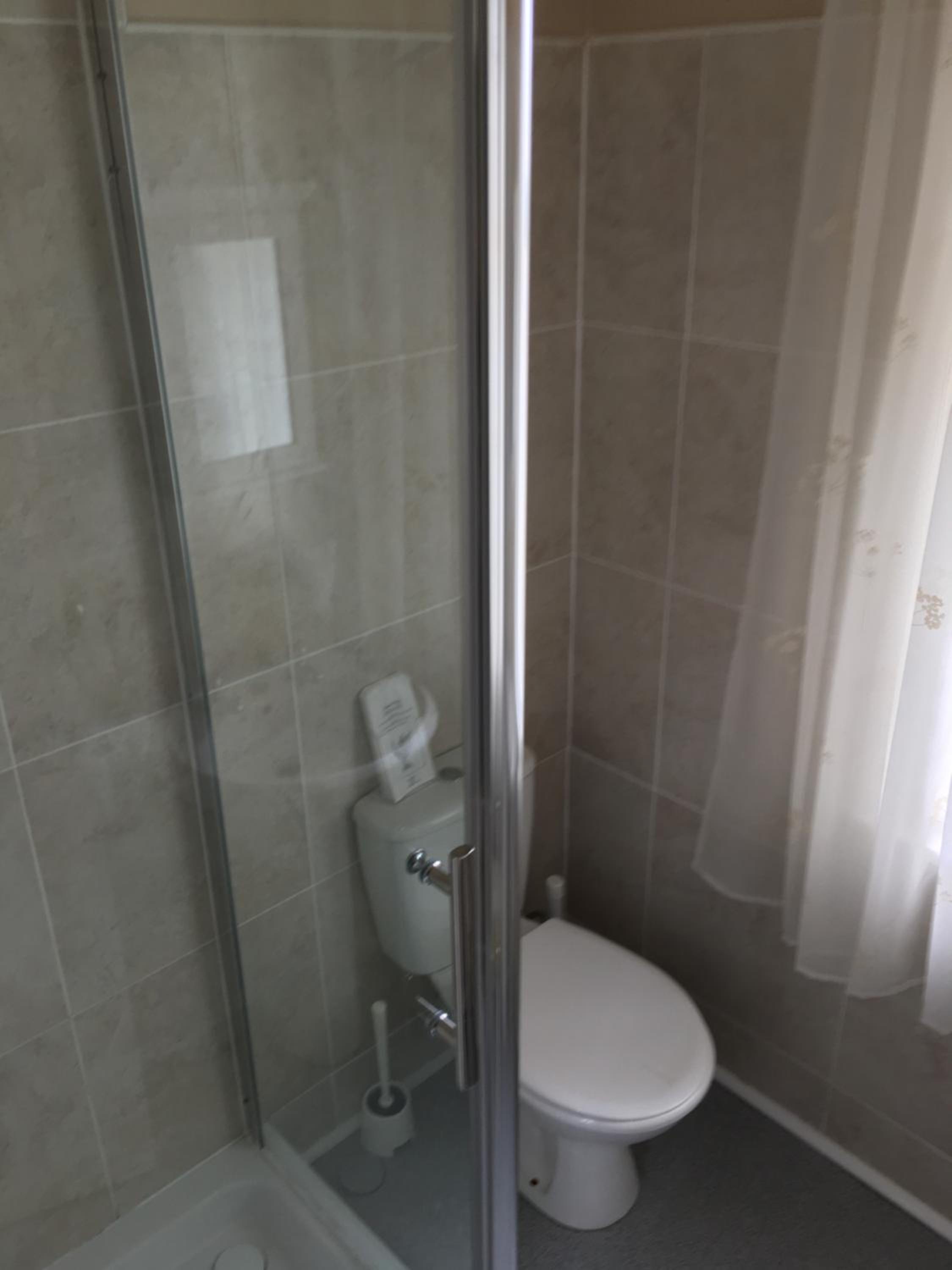 Glenheath Hotel