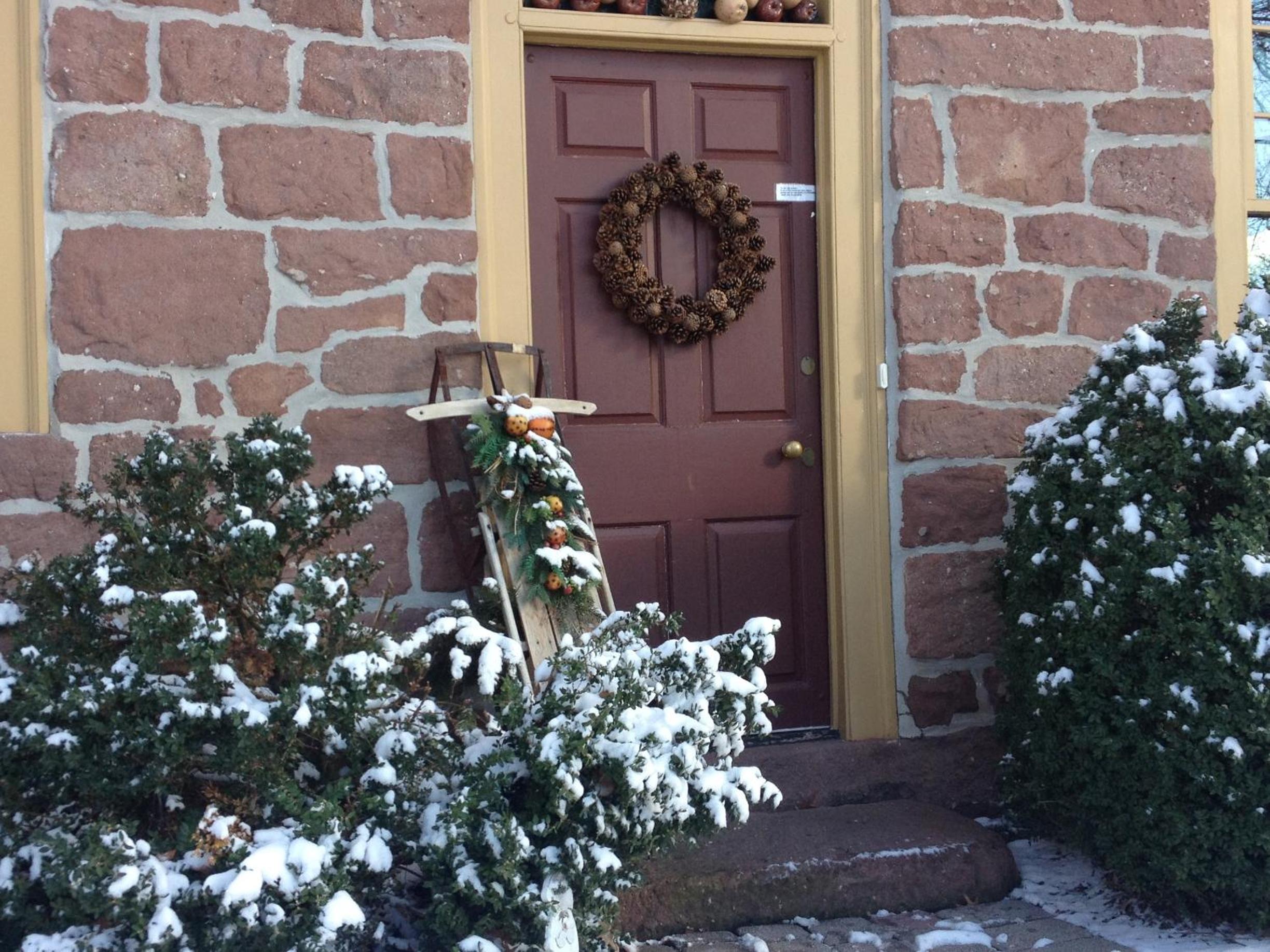 Brownstone Colonial Inn view 5