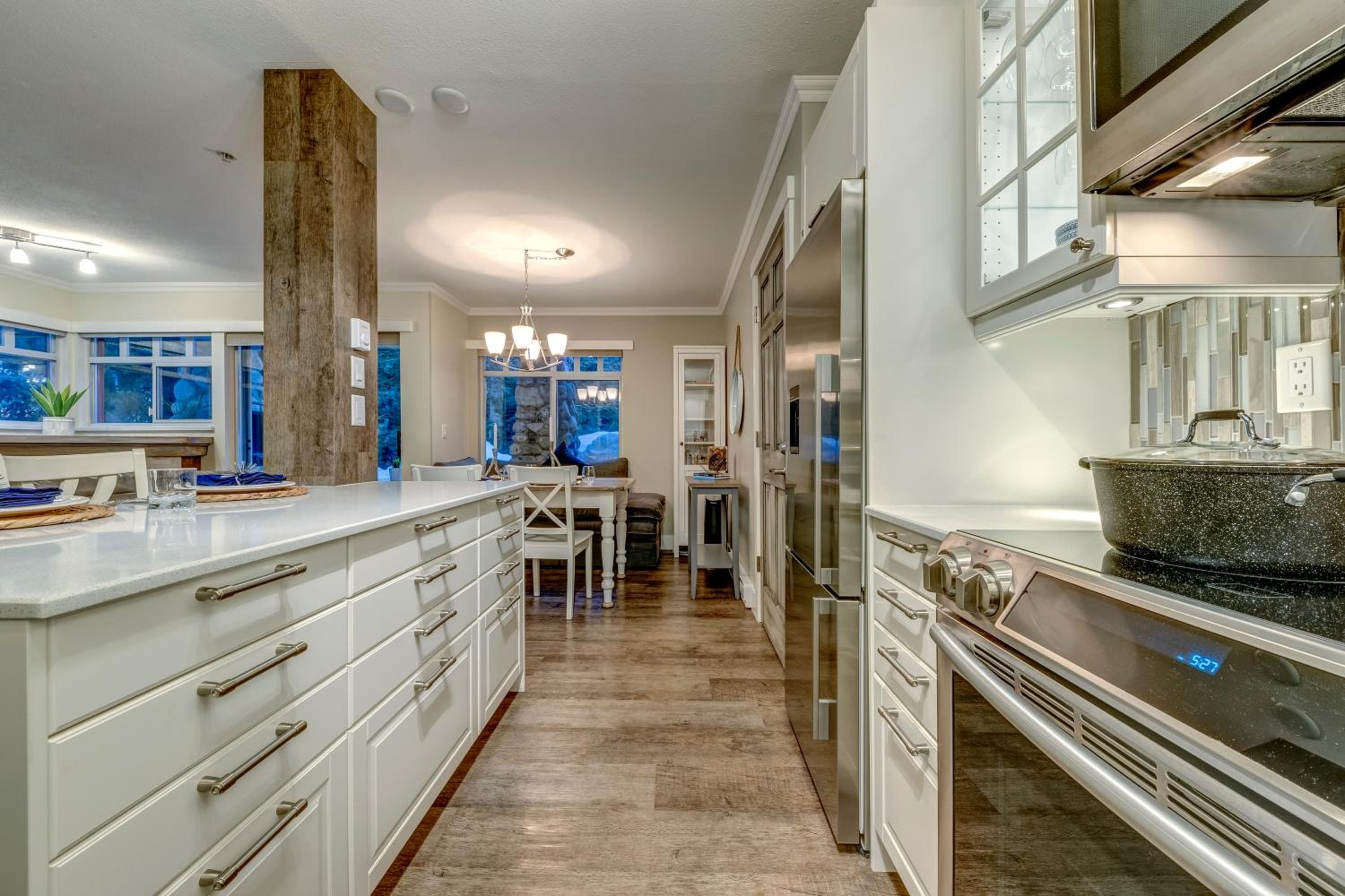 Sunpath Retreat- Convenience Meets Comfort & Style