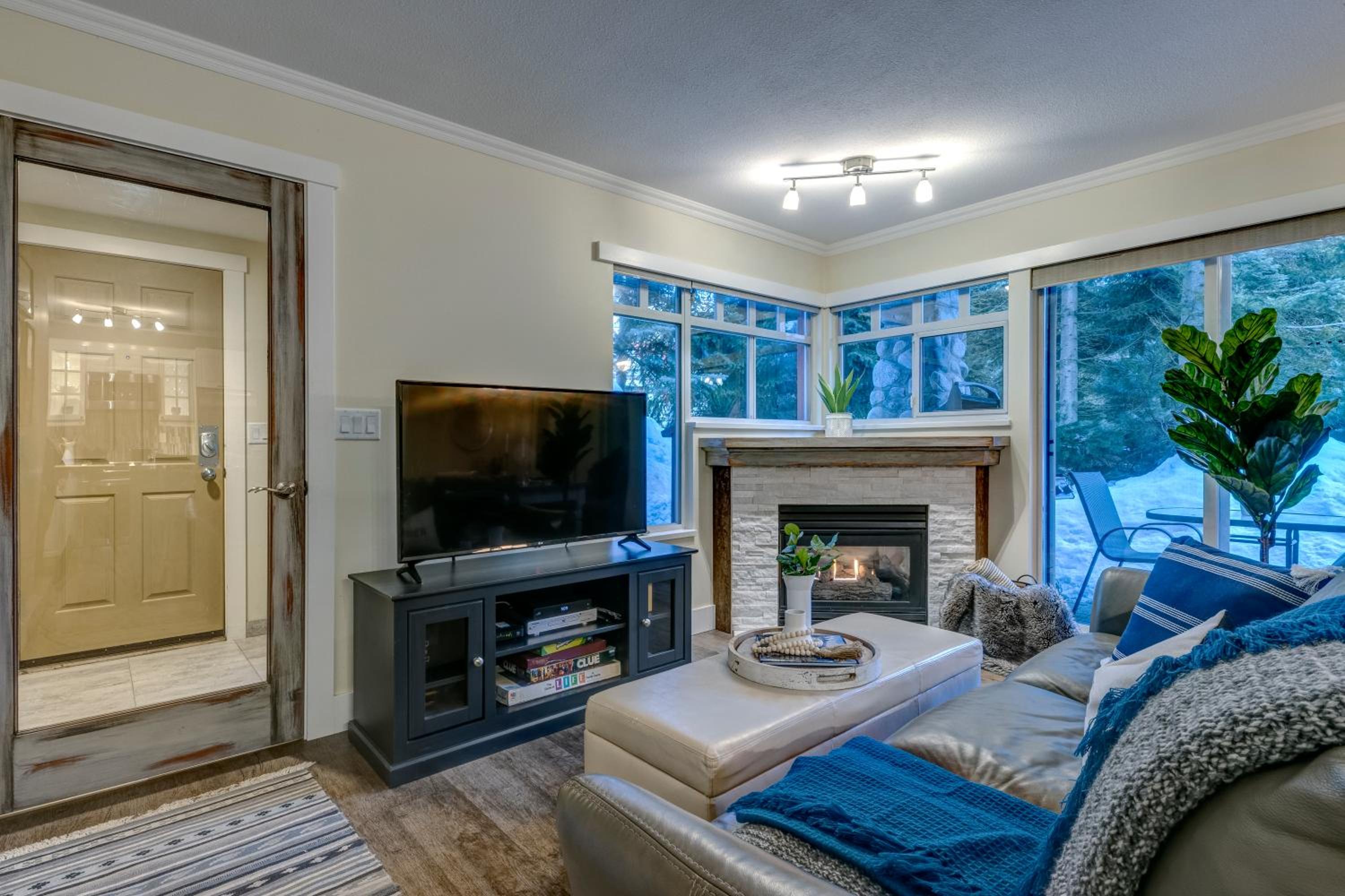 Sunpath Retreat- Convenience Meets Comfort & Style