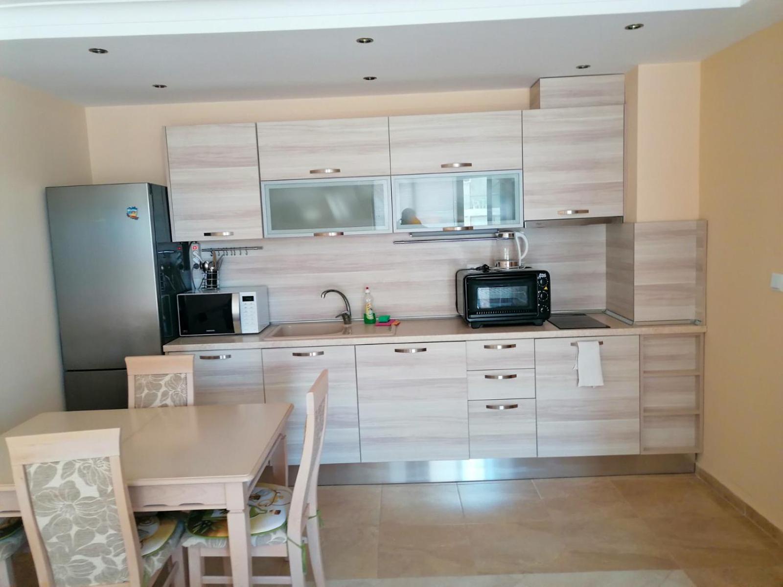 Golden Dunes Primorsko Apartments