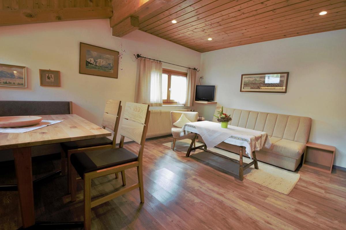 Haus Tusculum view 5