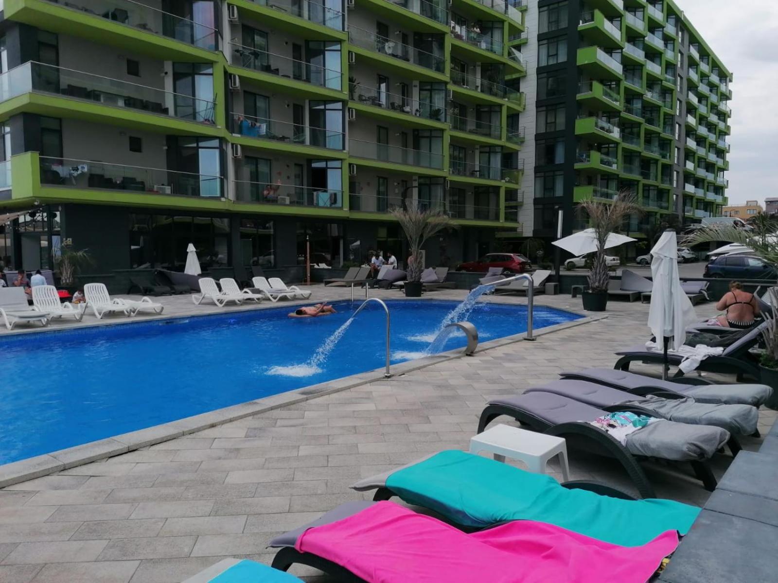 GreenView Alezzi Beach Resort