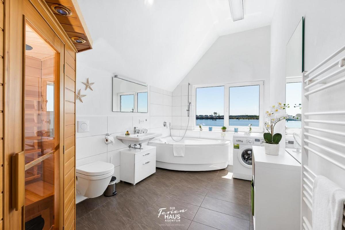 Port 55 view 4