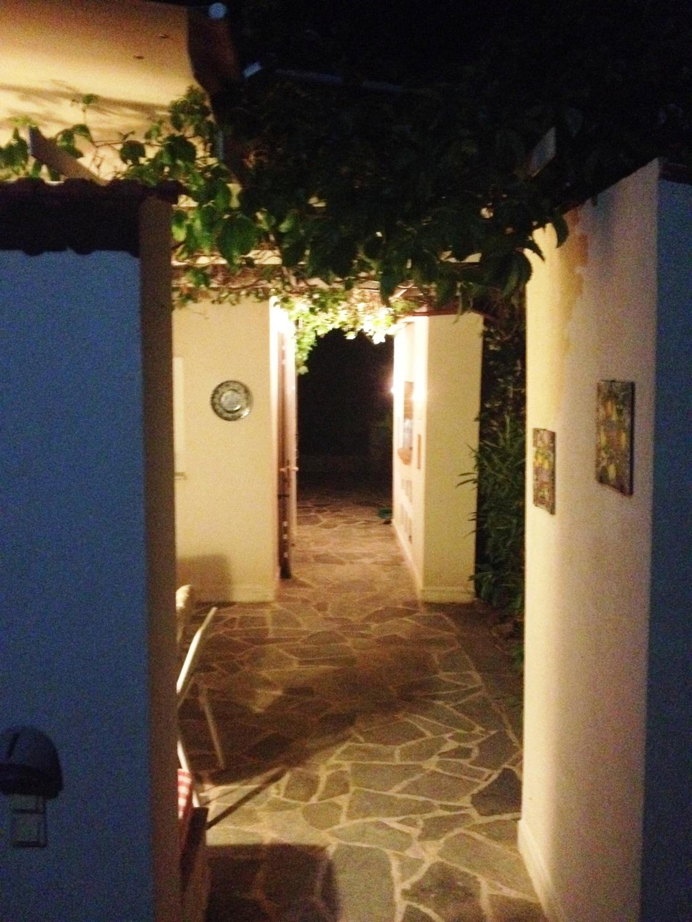 Blumenhaus (Spiti Louloudia) view 5