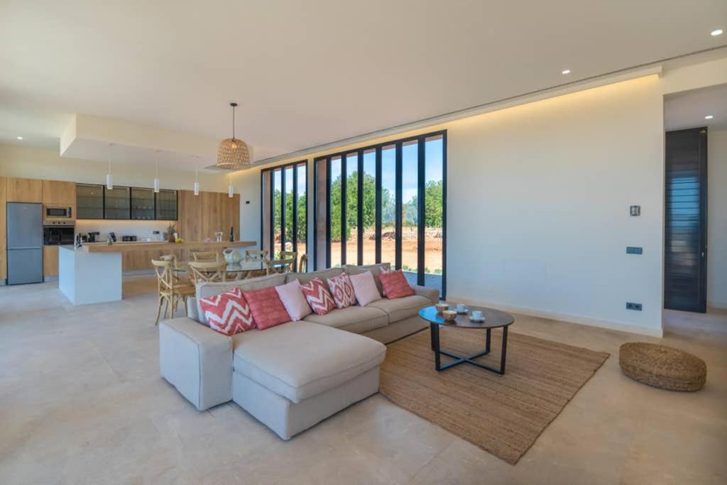 Villa in the hearth of Mallorca Can Tano I view 4