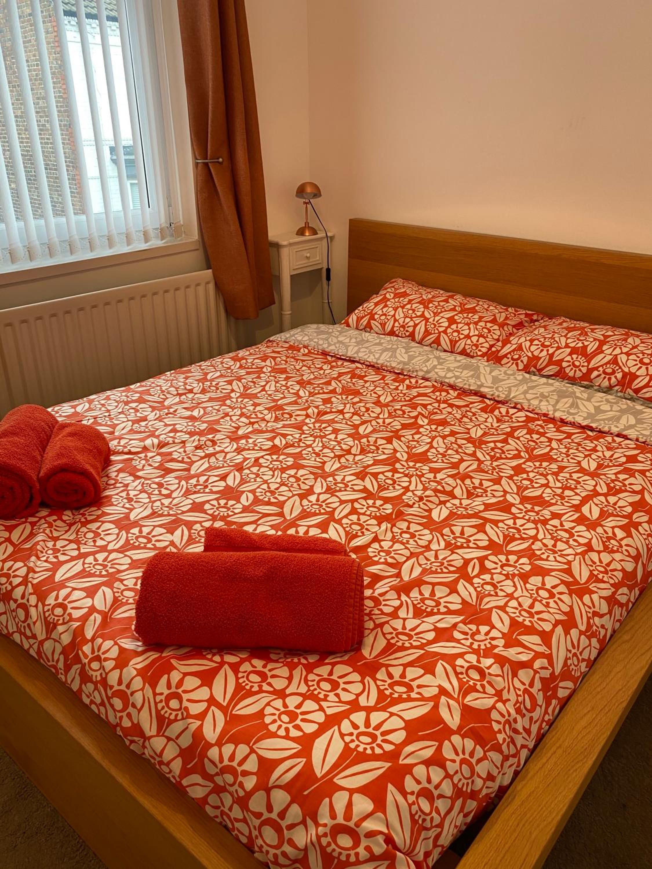 39 Cowley Road photo 5