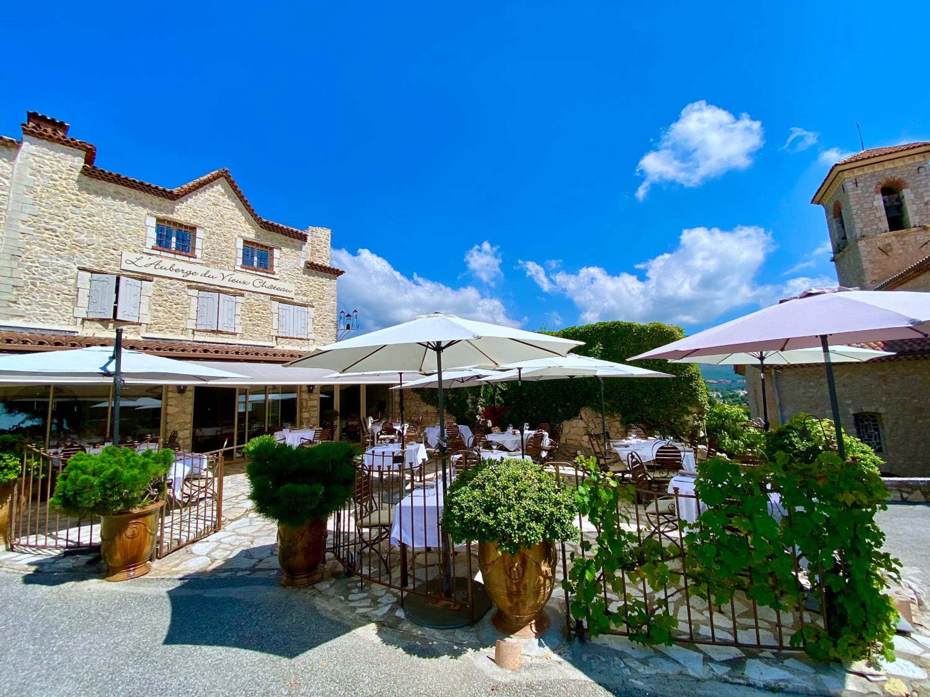 restaurant