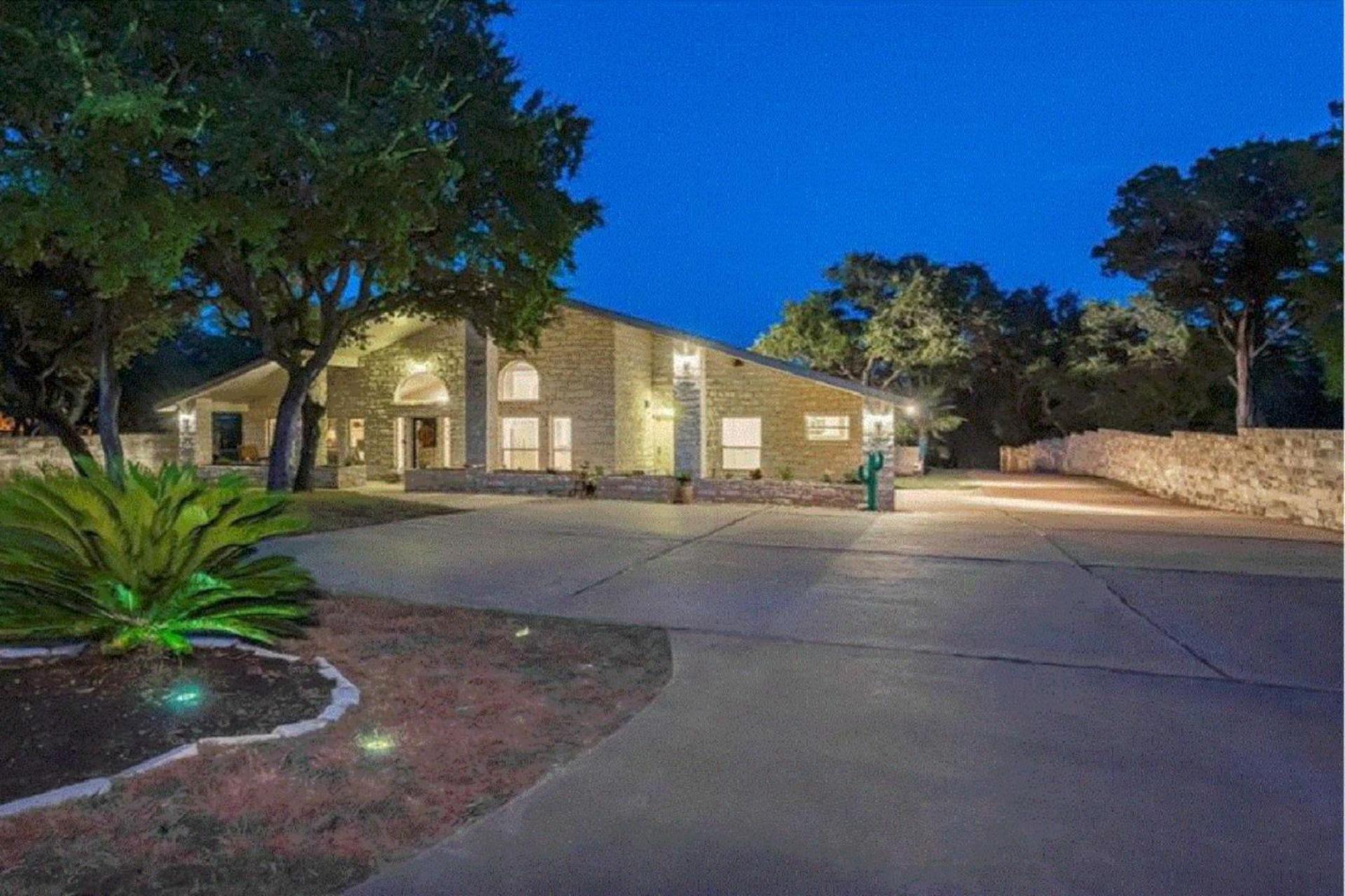Lake Travis Getaway on Hudson Bend view 4