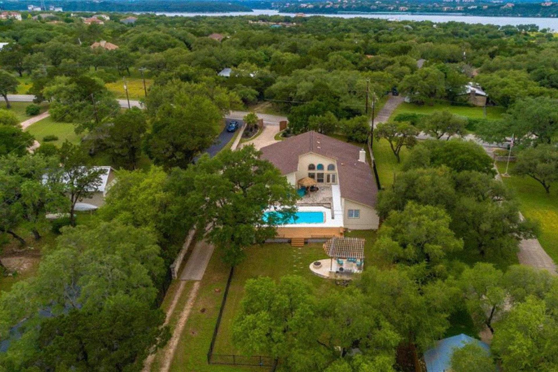 Lake Travis Getaway on Hudson Bend view 5