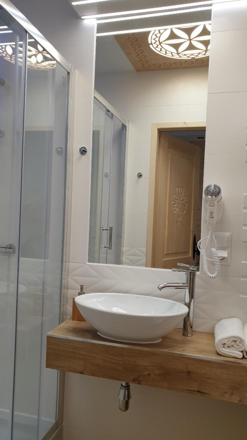 Villa Fortuna - Regionalne apartamenty & SPA - Sauna, Grill, Jacuzzi z widokiem na Tatry