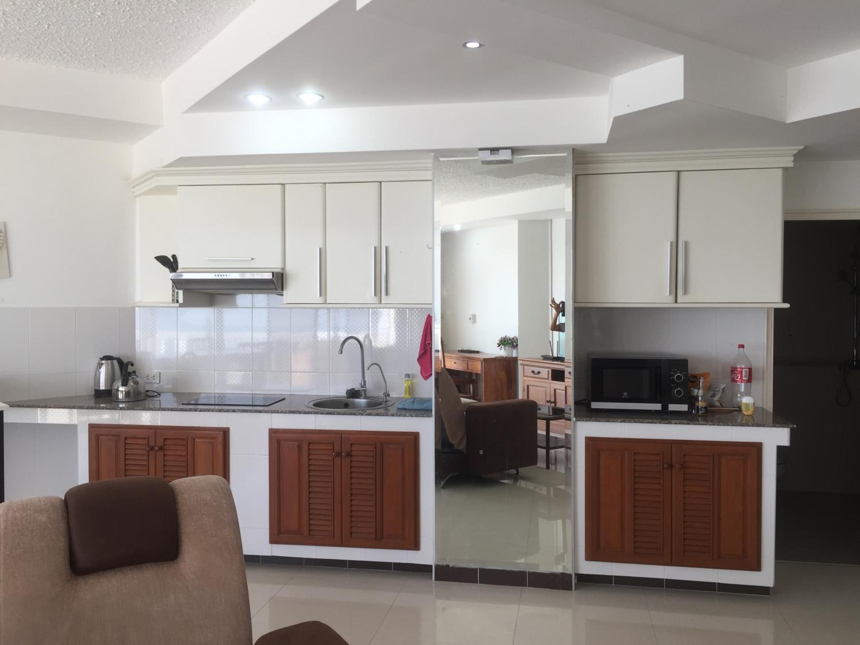 PMY Beach Resort, Районг - 16
