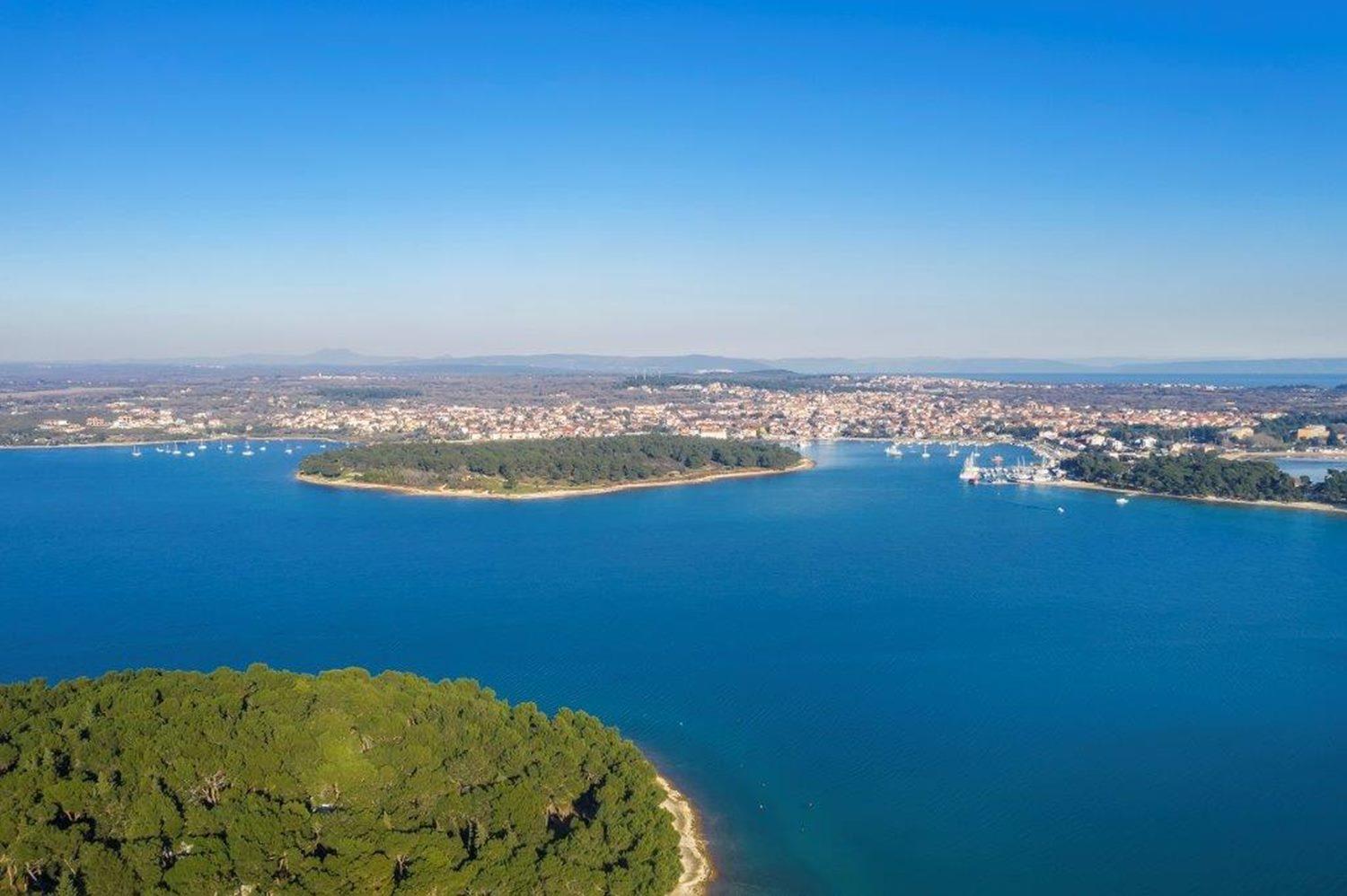 Apartment Dubravka near the sandy beach view 5