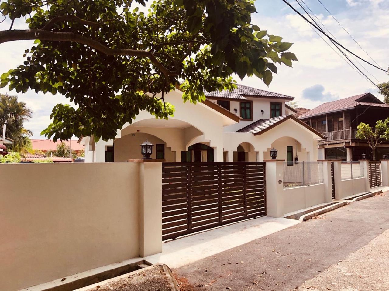 DV Villa @ Angsana Sari