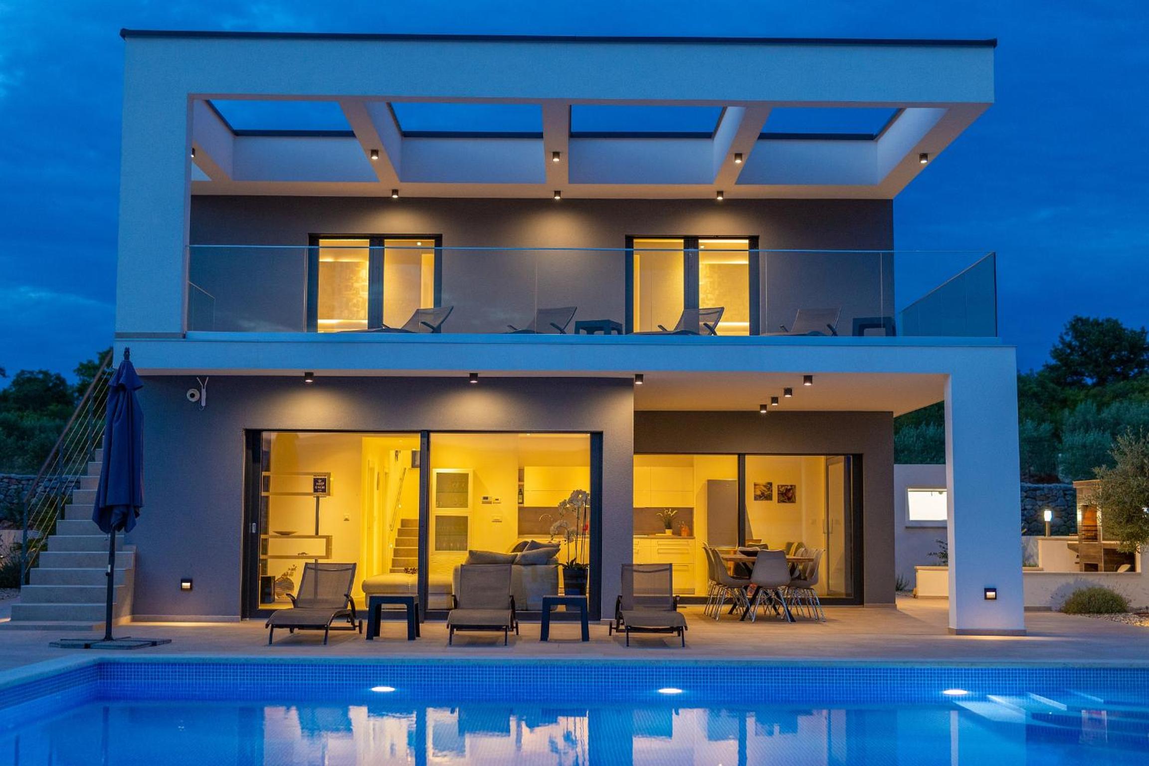 Villa QUADRA with heated pool view 3