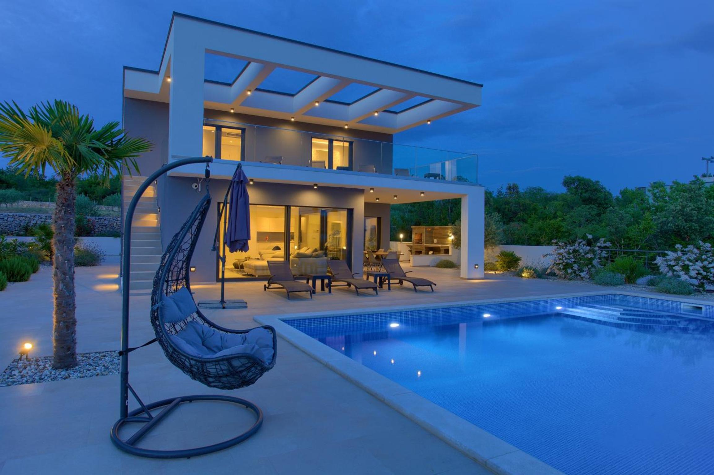 Villa QUADRA with heated pool view 4