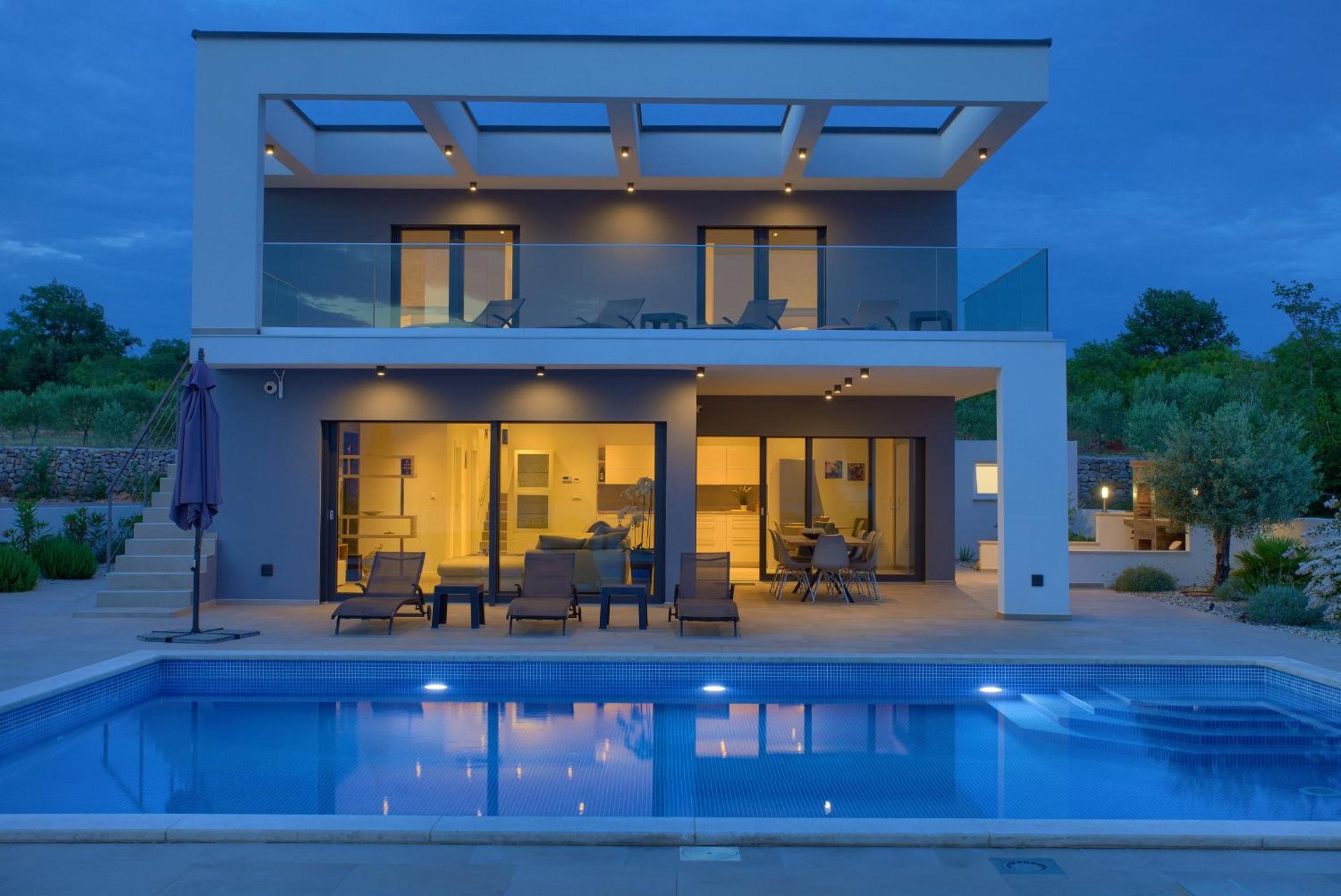 Villa QUADRA with heated pool view 2