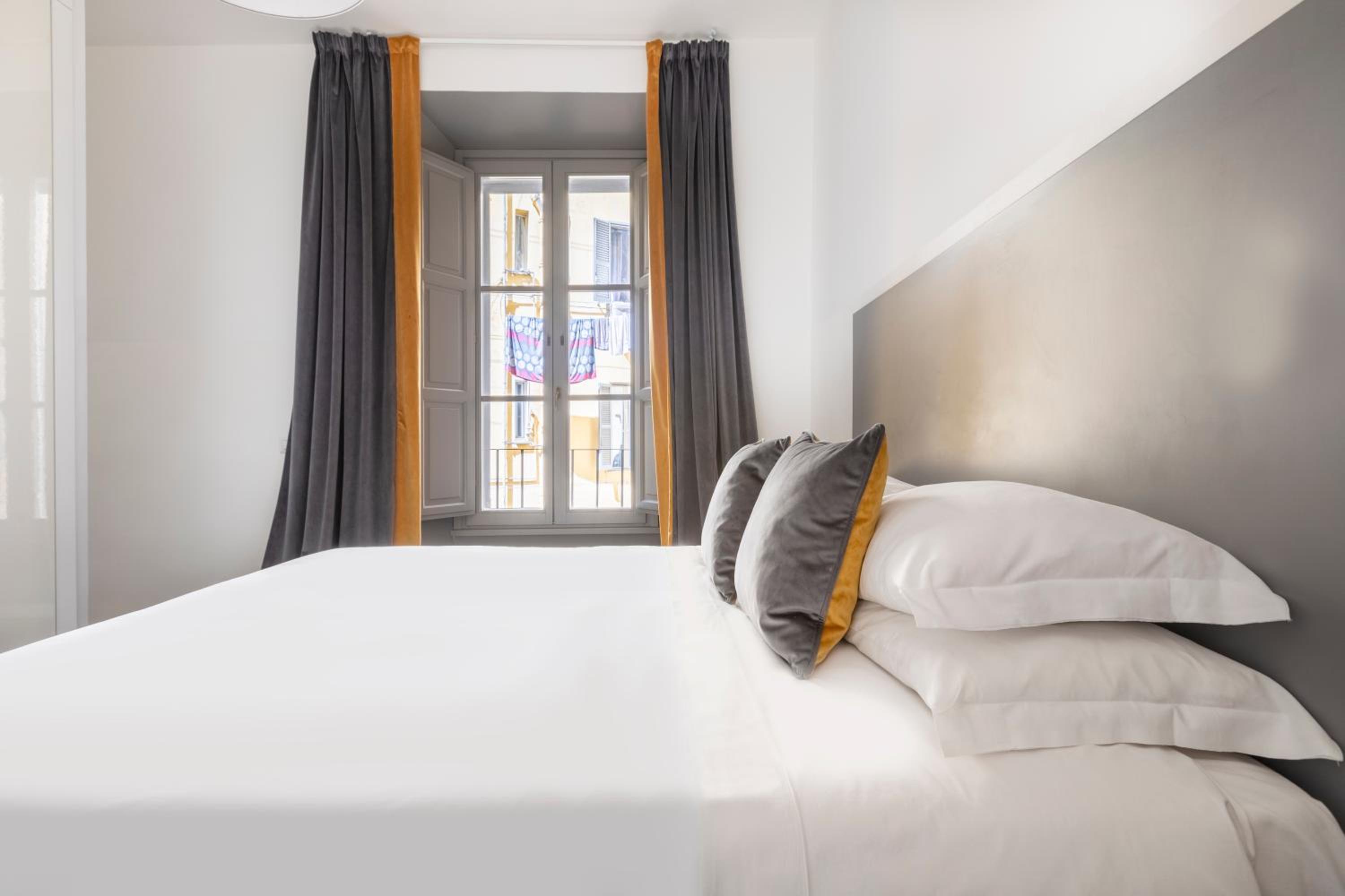 Residenza Ottaviano 105 by Hili