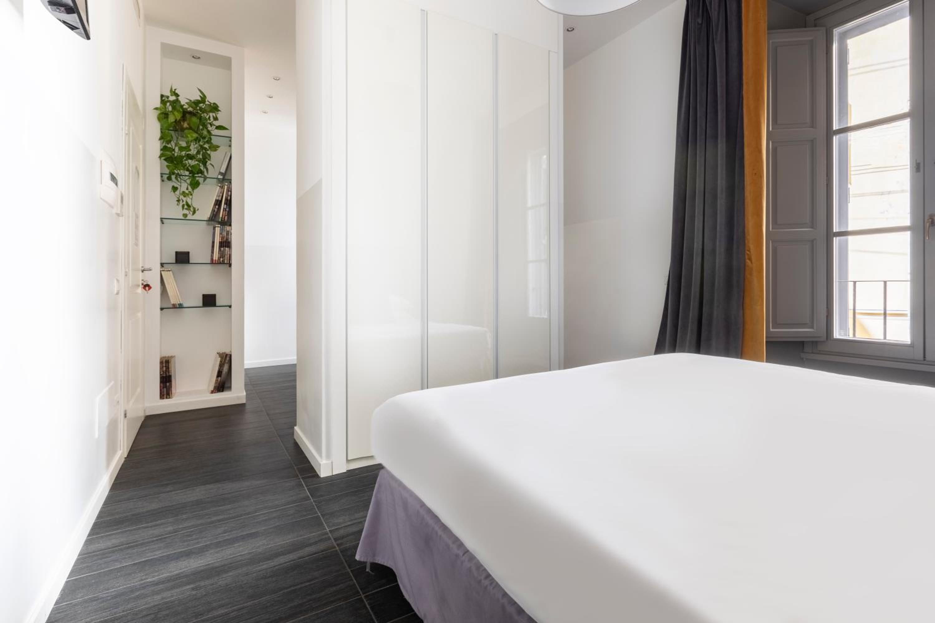 Residenza Ottaviano 105 by Hili
