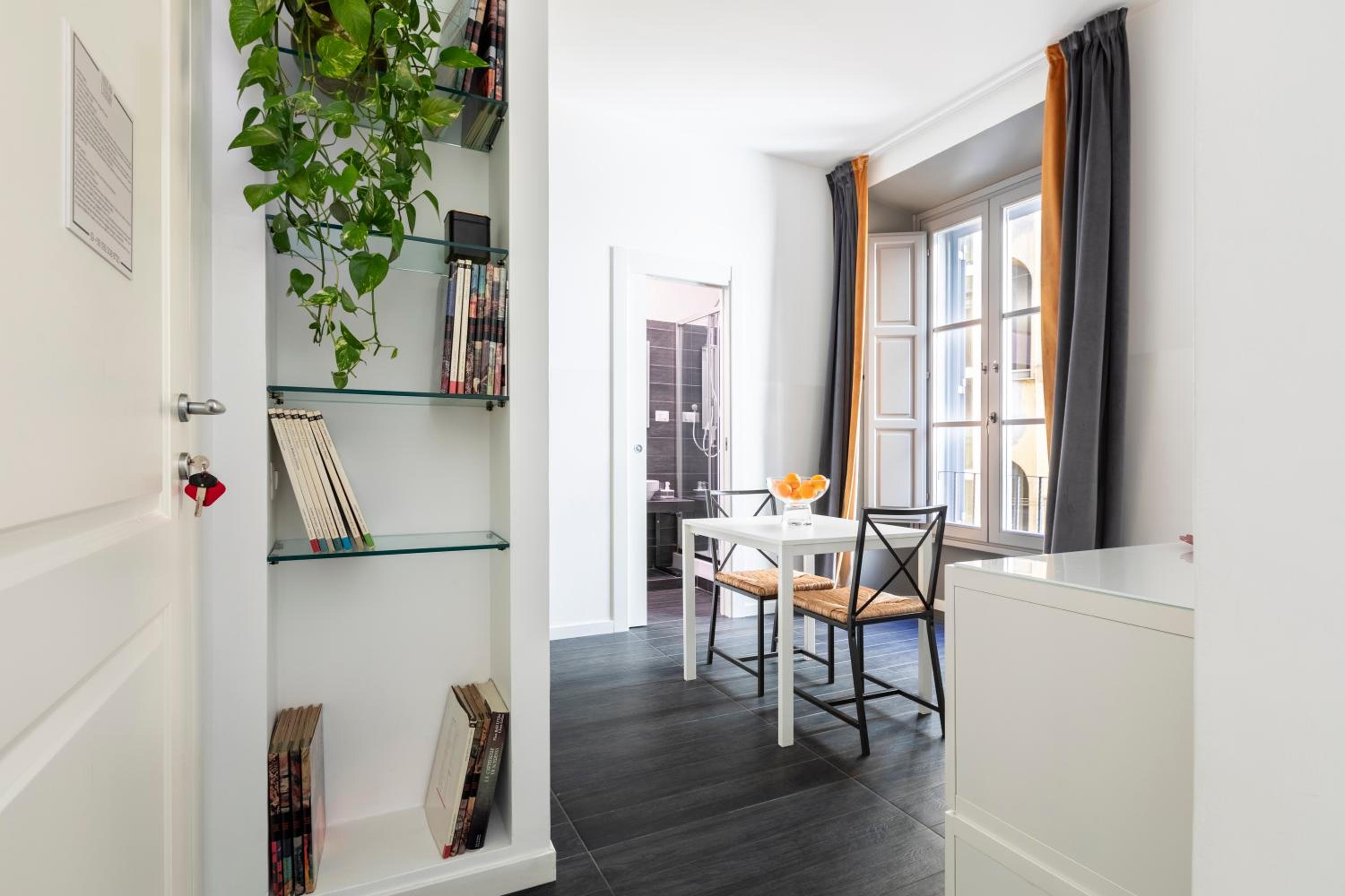 Residenza Ottaviano 105 by Hili