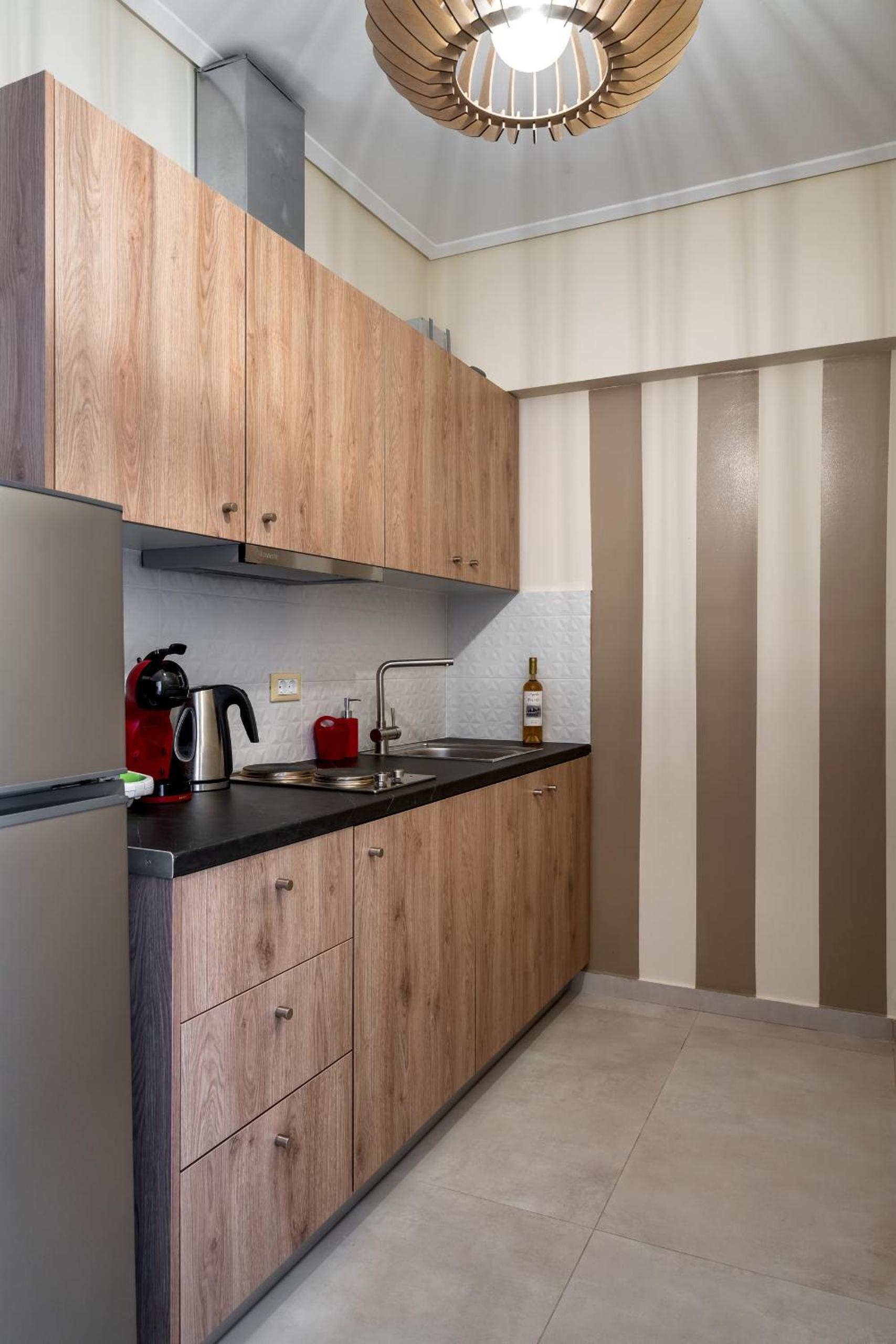 Amazing Apartments @ Aiolou Str.