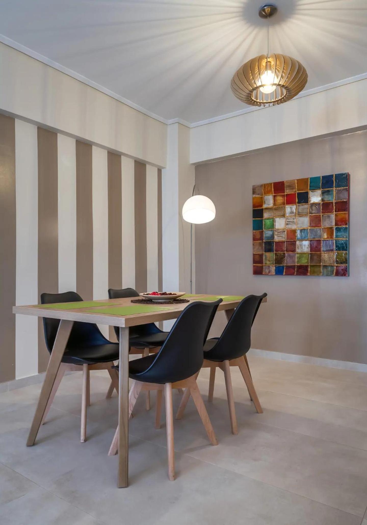 Amazing Apartments @ Aiolou Str.