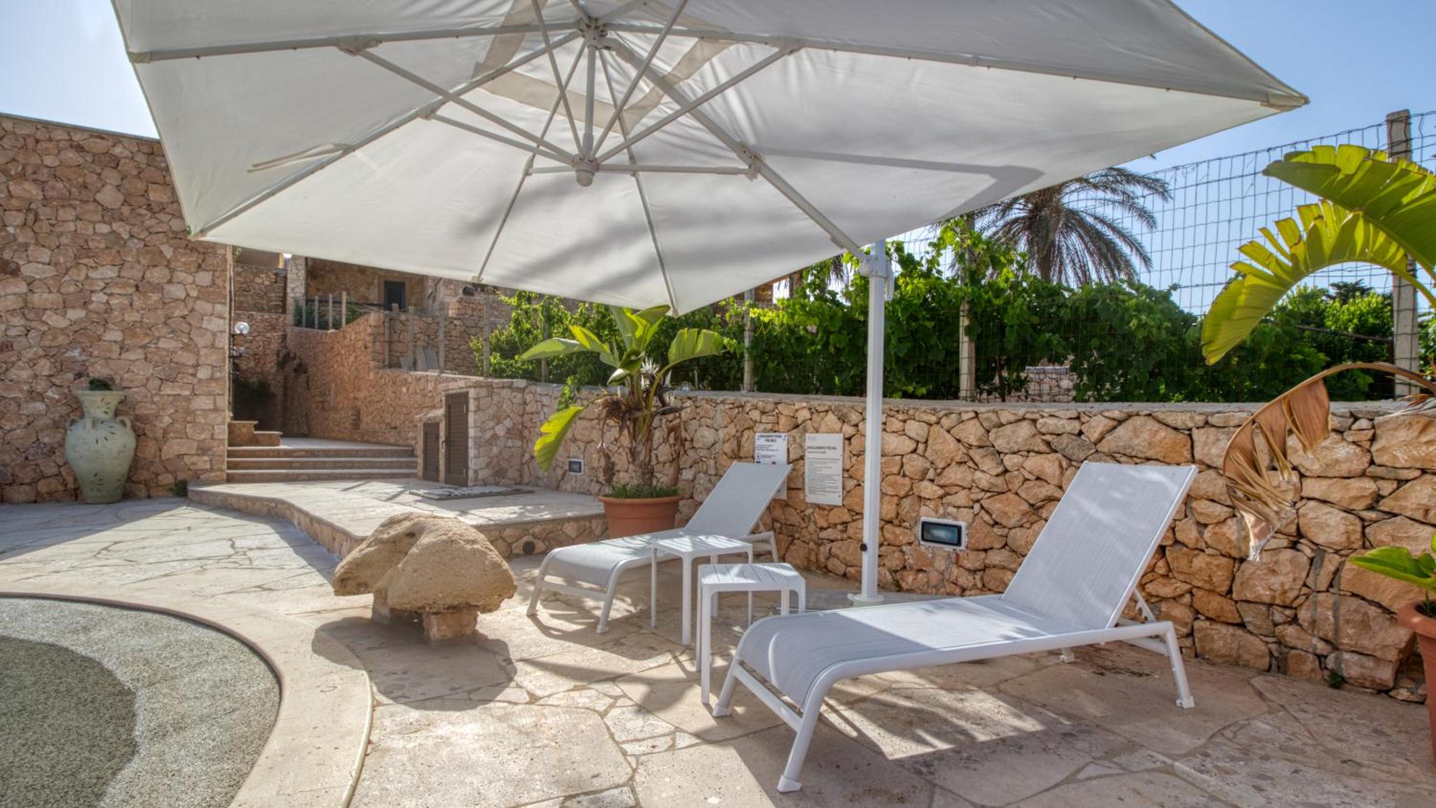 Residence Il Corallo - Guitgia view 3