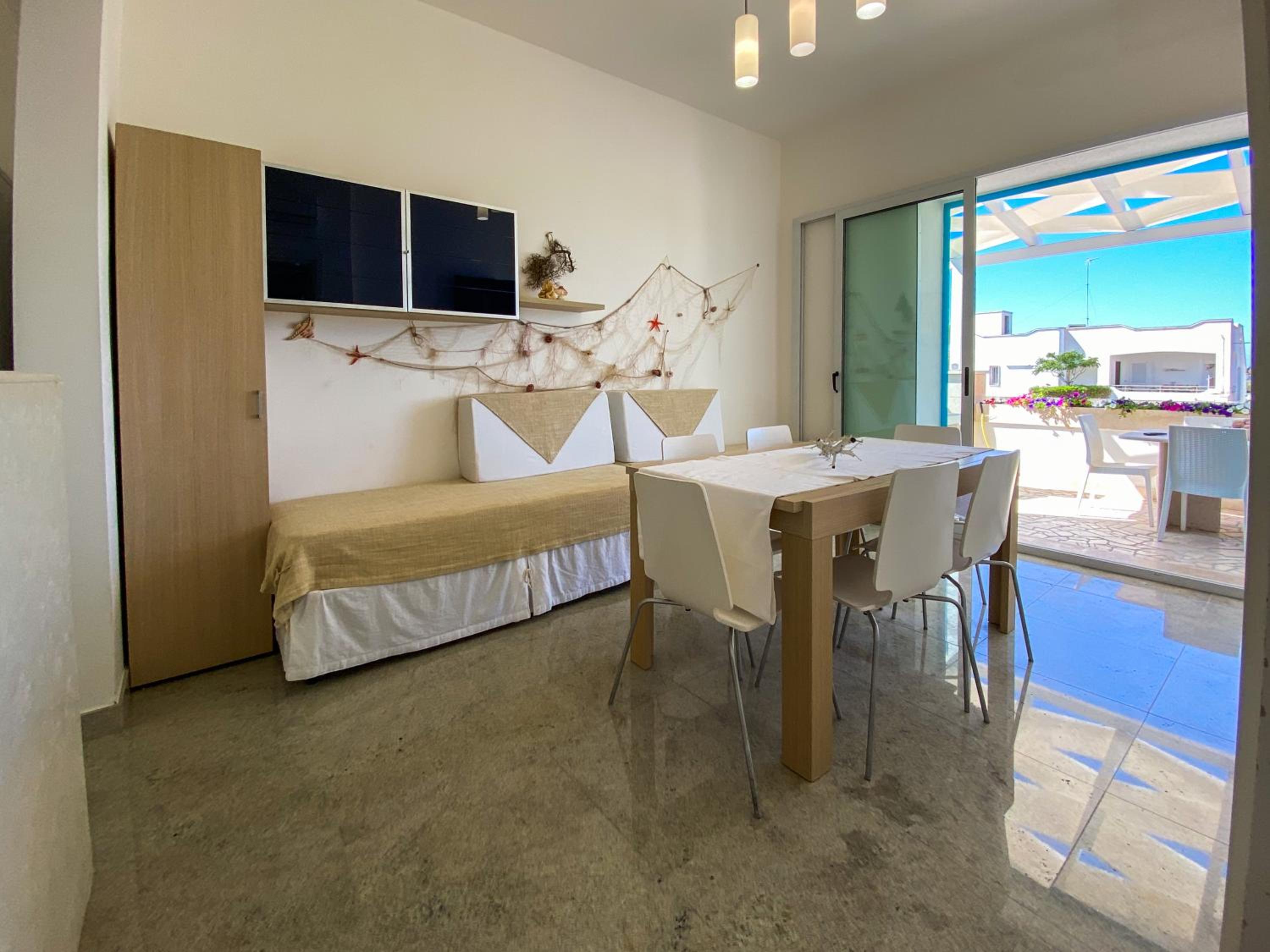 La Maison Blue a 100 mt dal mare - holiday2pet,com -