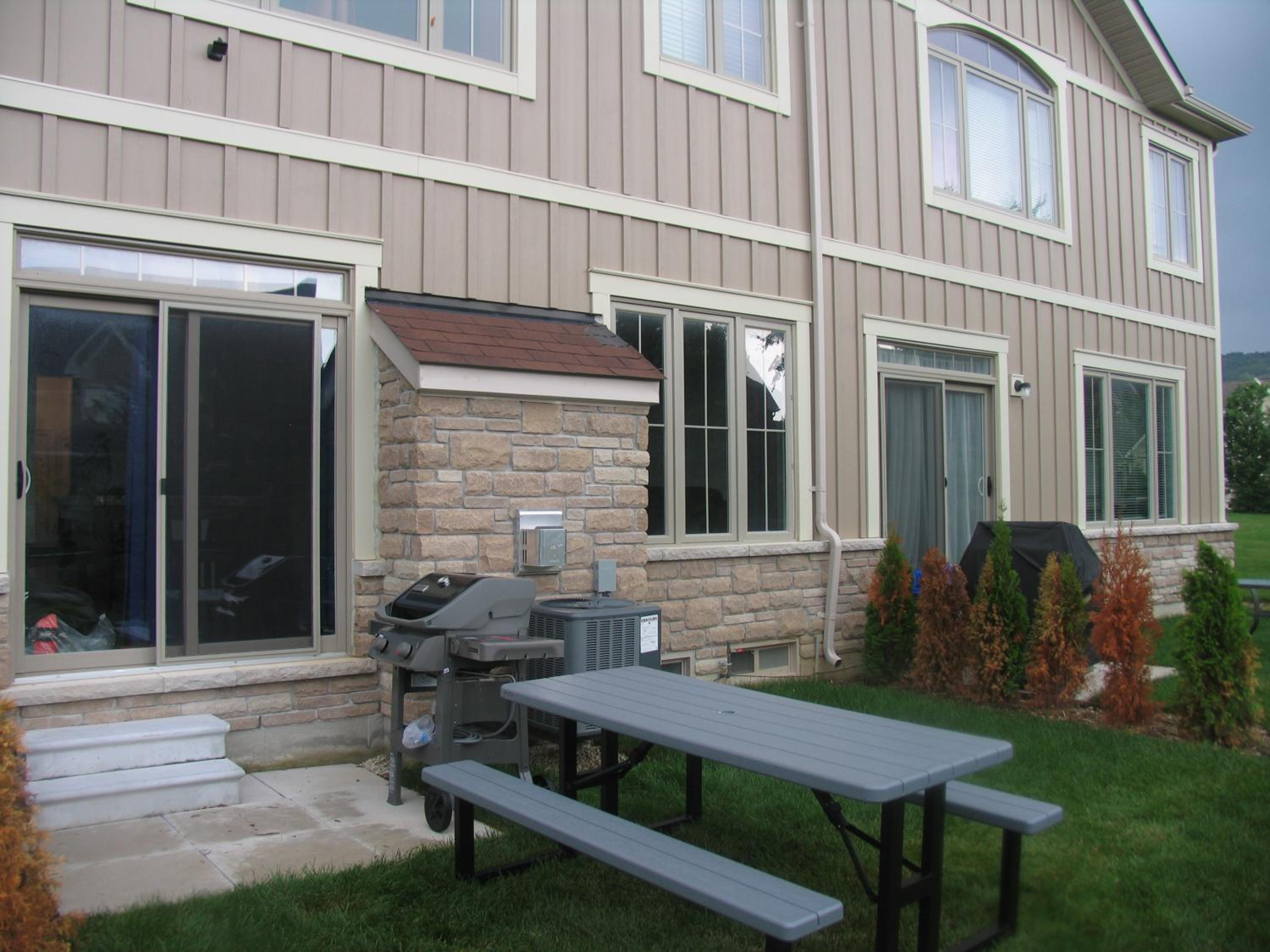 Executive Town Home-Mountain View-Historic Snowbridge Village, Walking Distance to the Resort