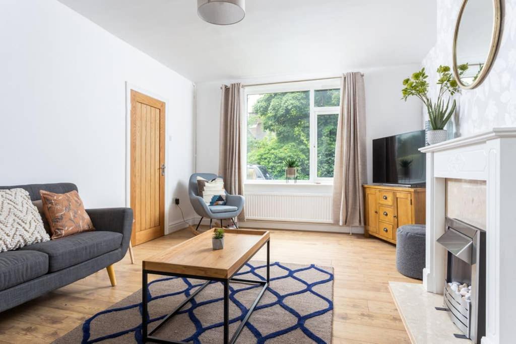 LOOK at the Views - Huddersfield Haven Sleeps 6 view 2
