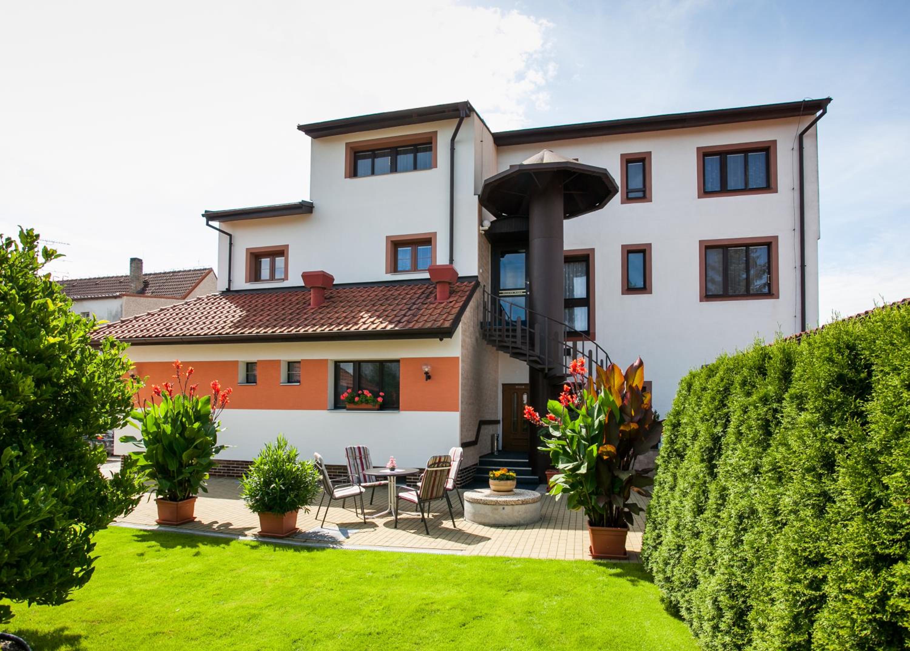 Hotel Pension Minor - Image 1